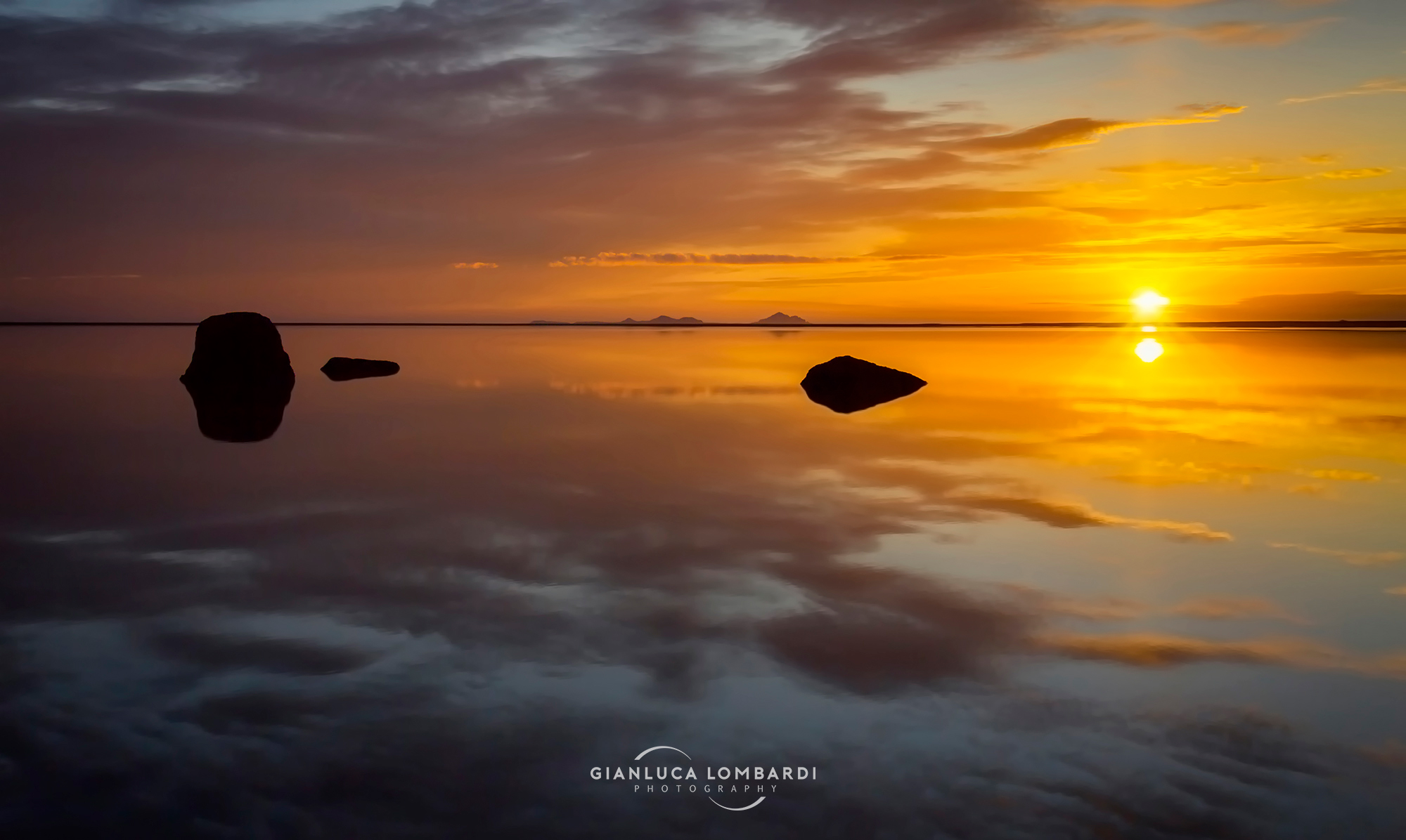 Sunpillar on Holtsós