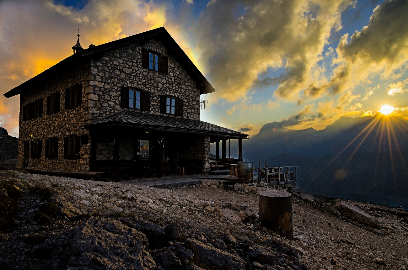 First rays at Kostner