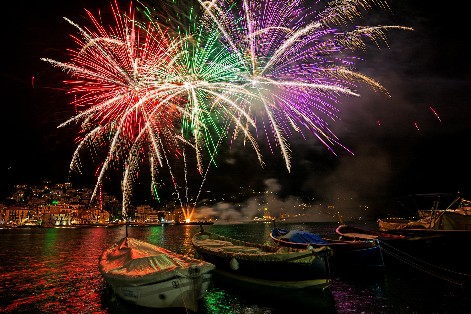 Un tris di fuochi