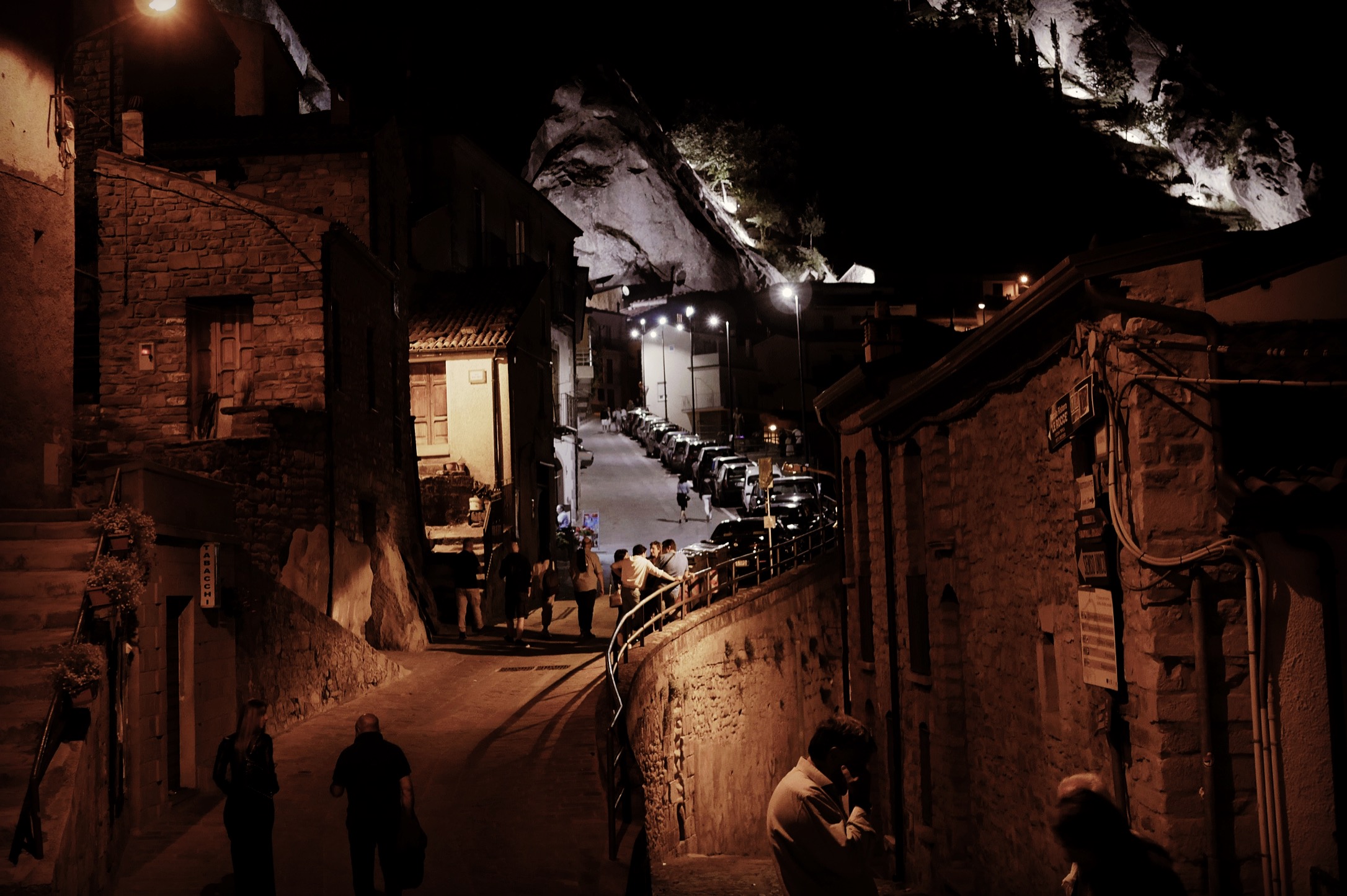 The night makes you even more enchanting. Pietrapertosa