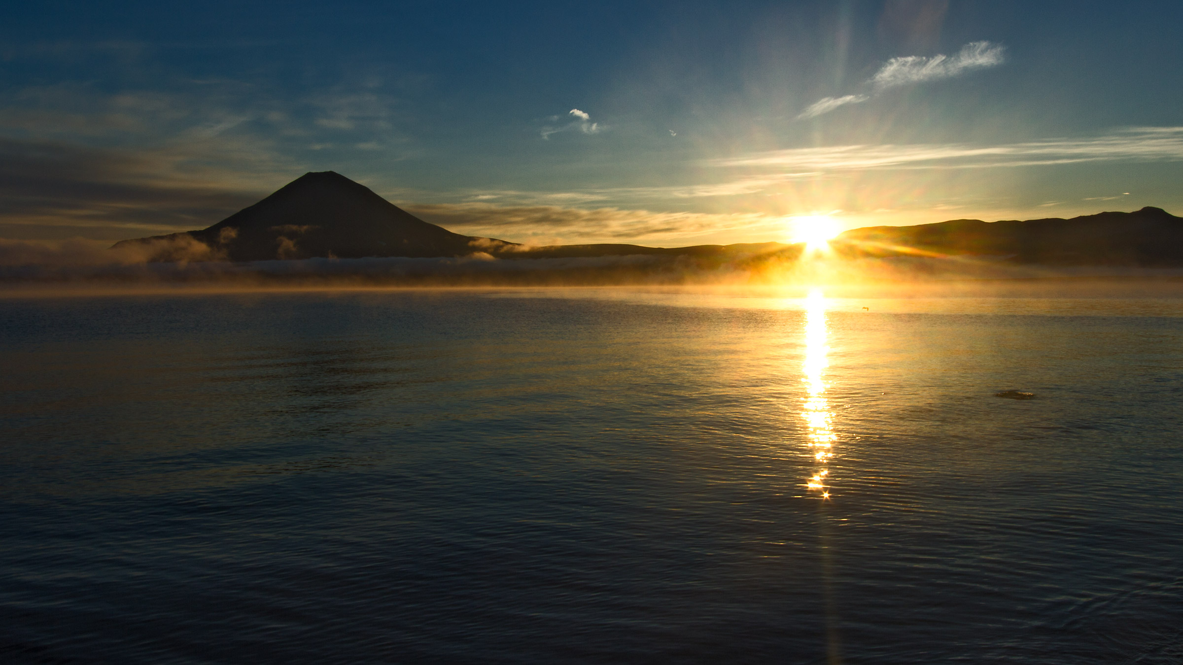 Ultima alba al Kurile Lake