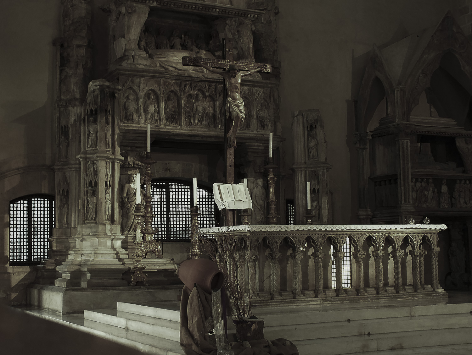 Chiesa di Santa Chiara  Napoli