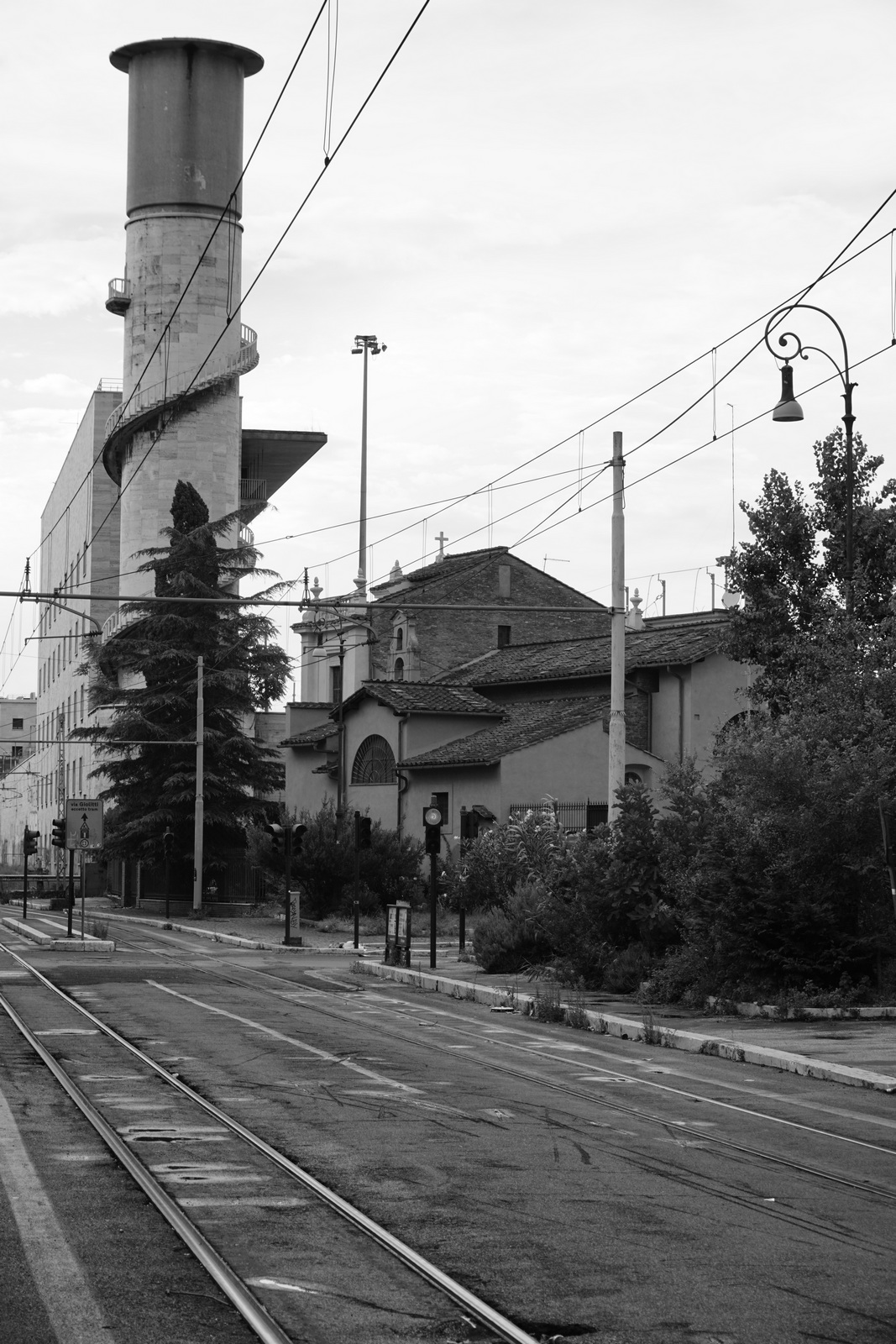 Twentieth Century II (homage to Metaphysics)