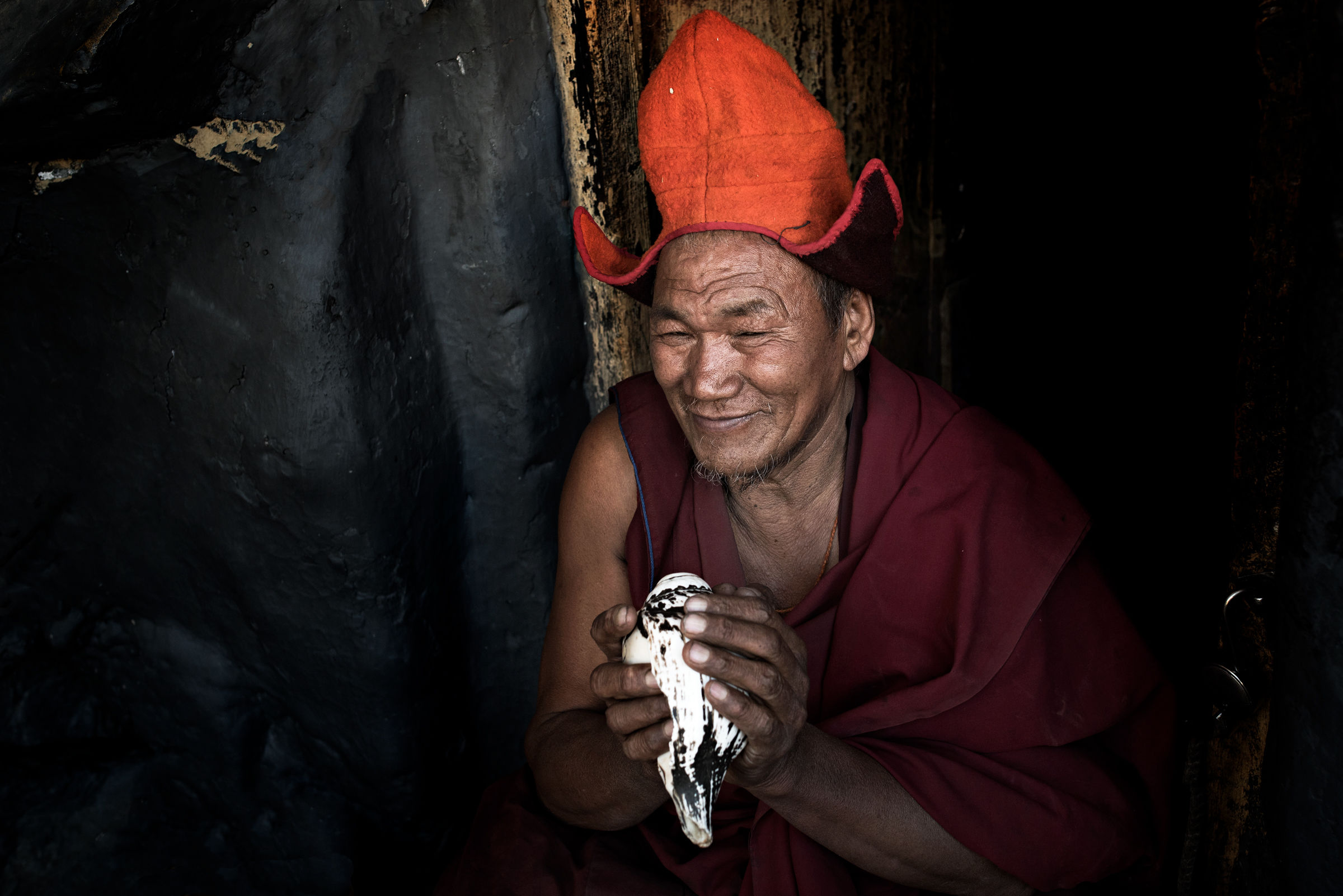 Ladakh Monnastero di Putkal. Monaco guardiano.