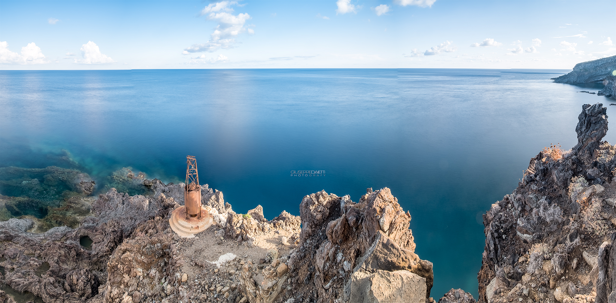 Vecchio faro di Punta Limarsi