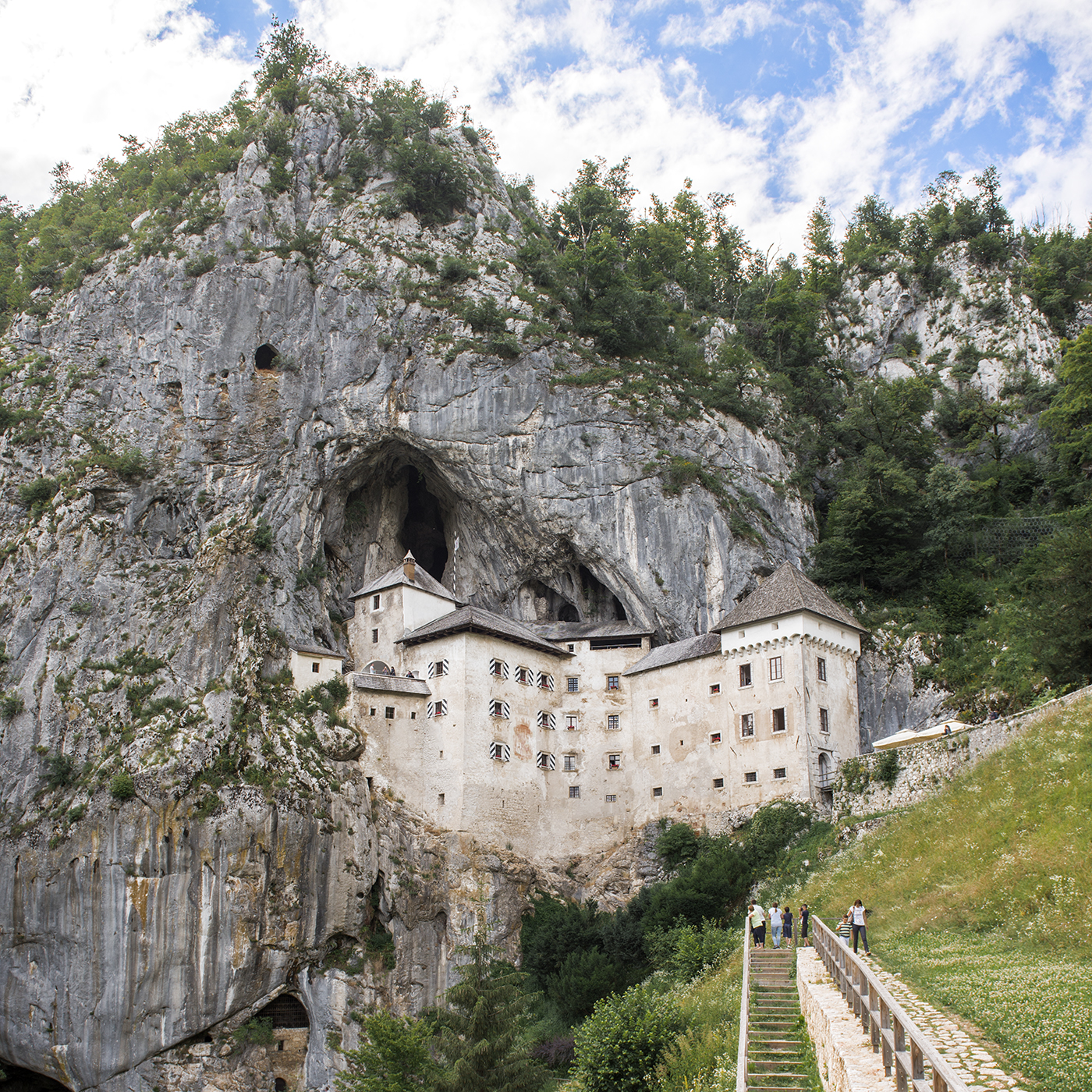 Predjama Castle
