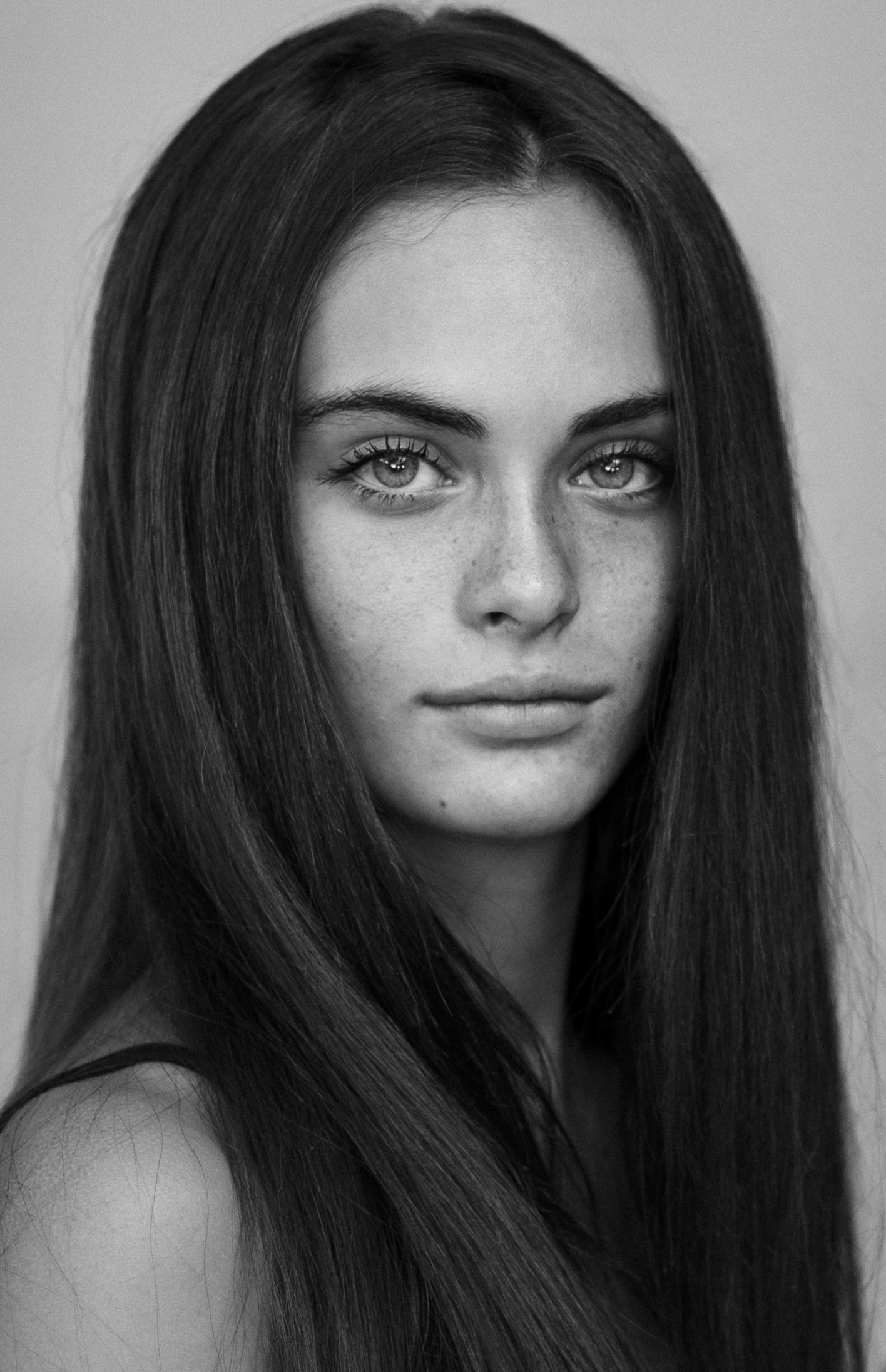 Occhi di ragazza quanti cieli quanti mari