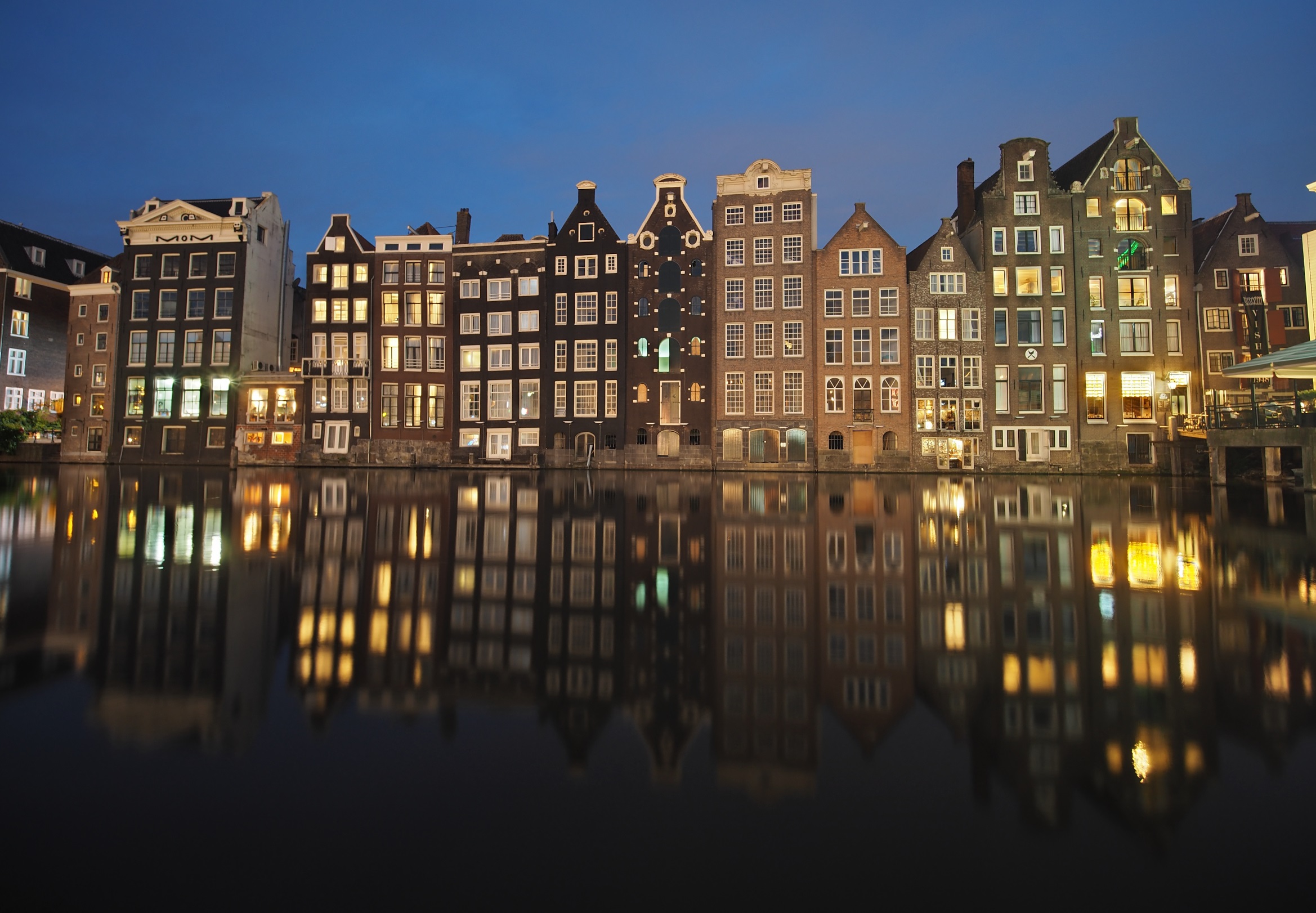 Mirroring Amsterdam II