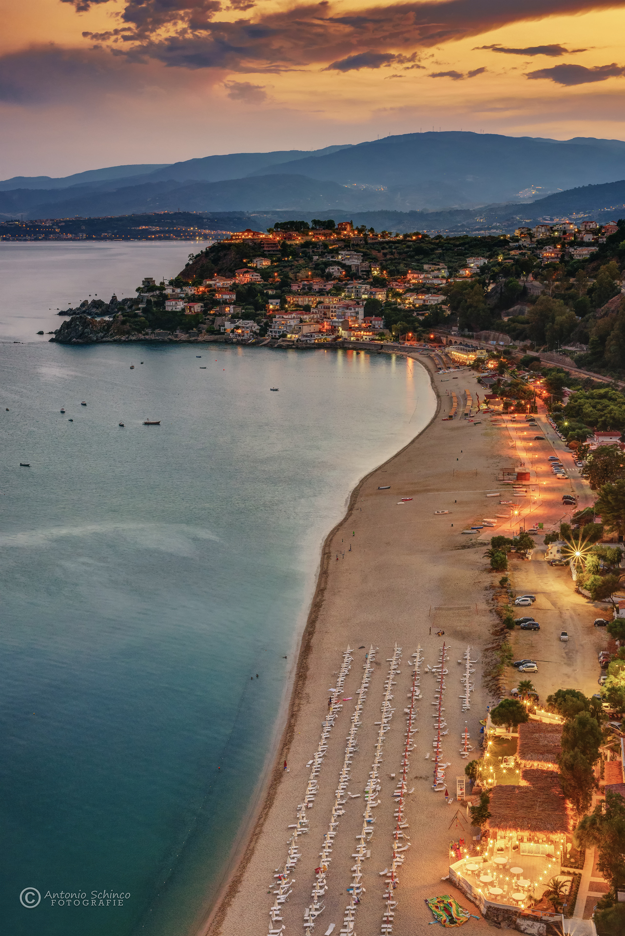 Caminia Alle Luci Del Tramonto