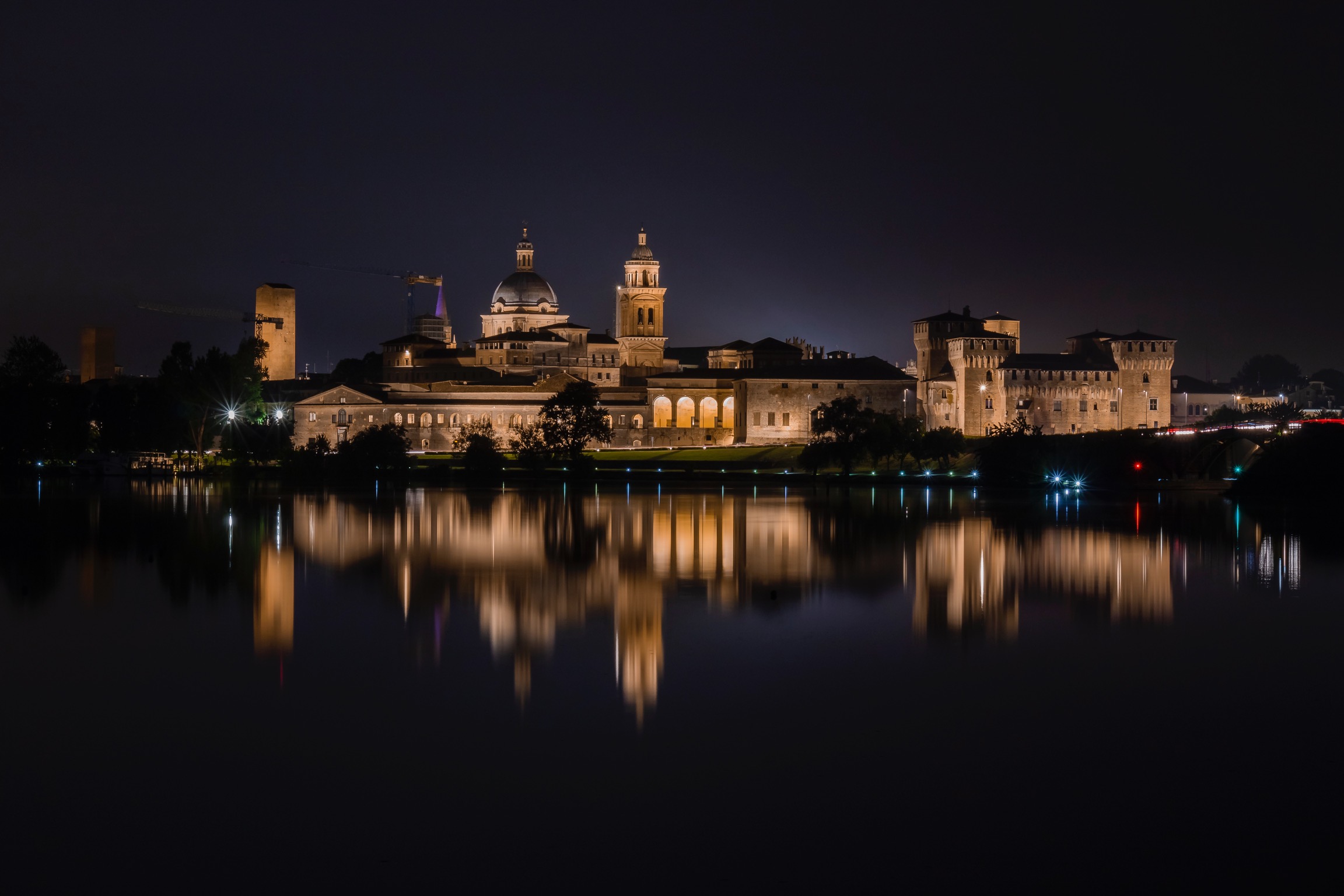 notturno mantova