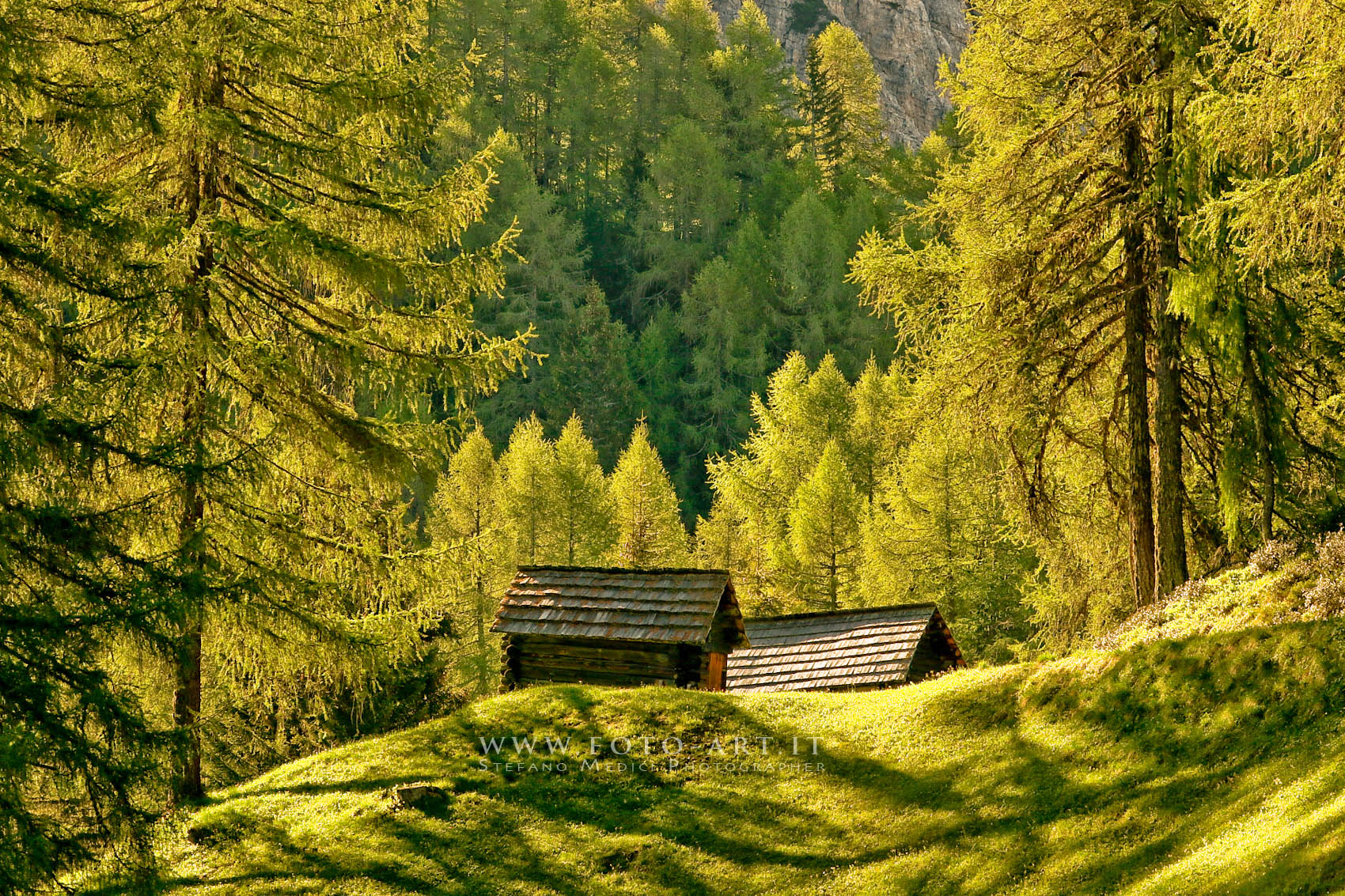 2 huts in the morning sun