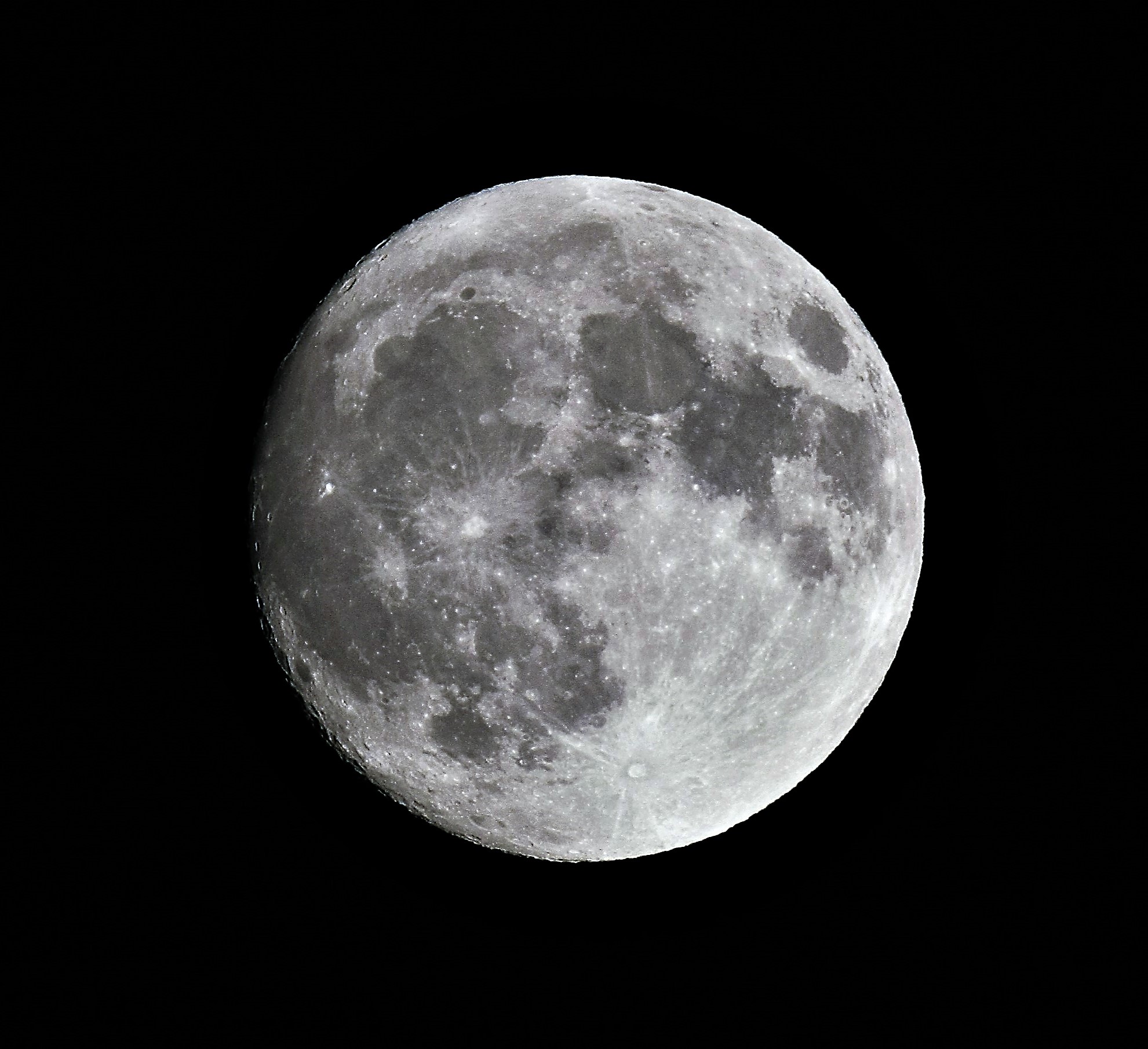 Luna piena al 98%