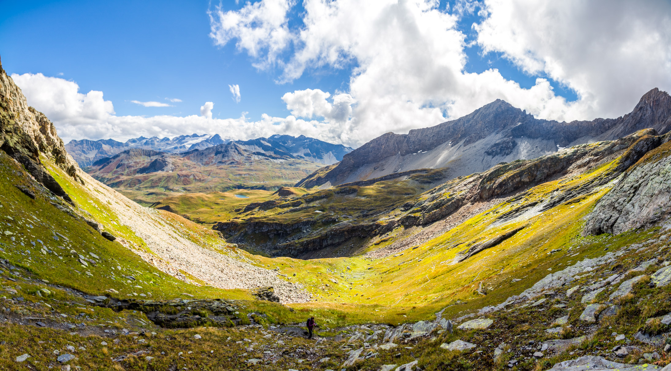 Towards Piccolo S. Bernardo