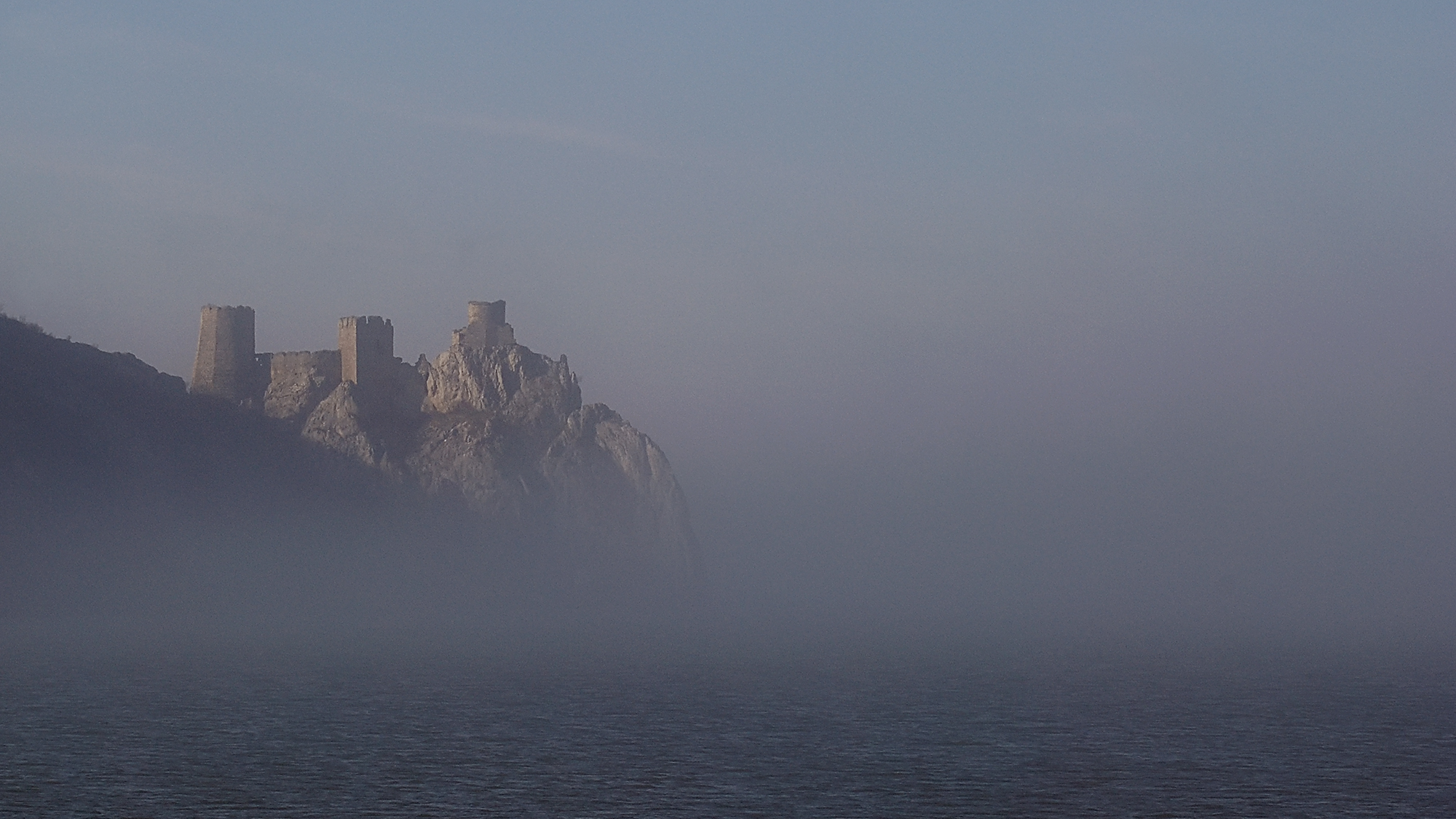 fog over the Danube 3