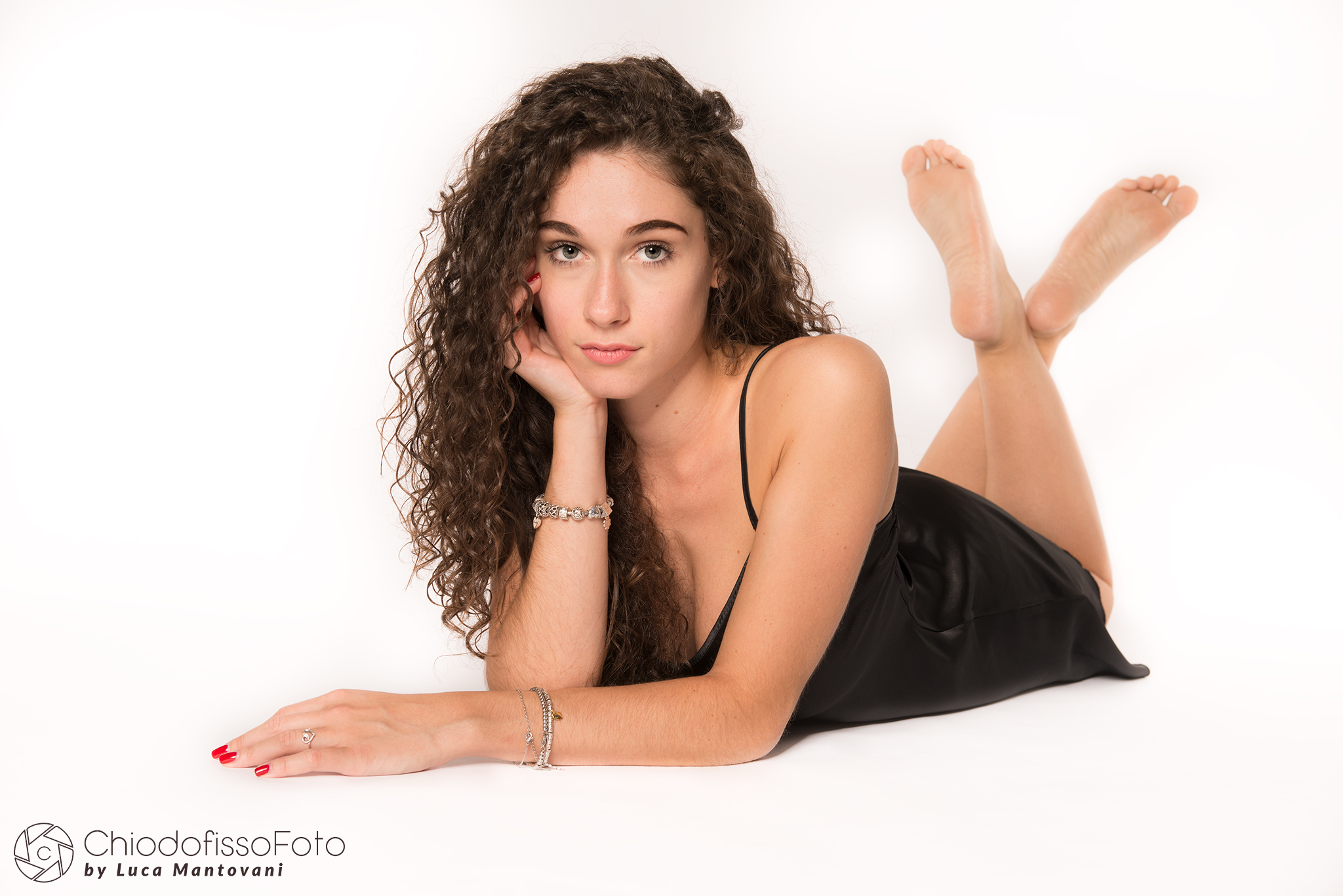 Chiara su fondo bianco