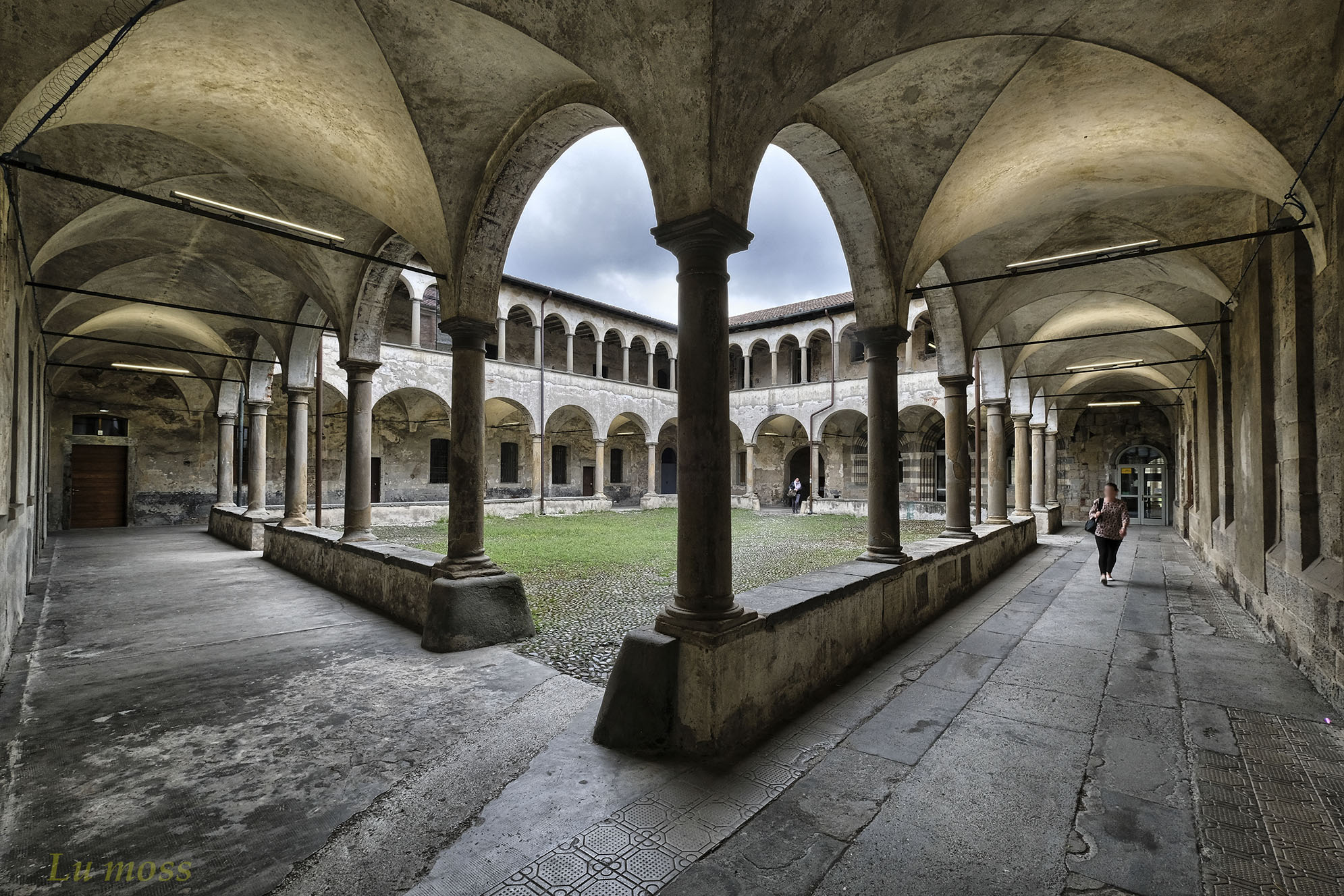 Small cloister.