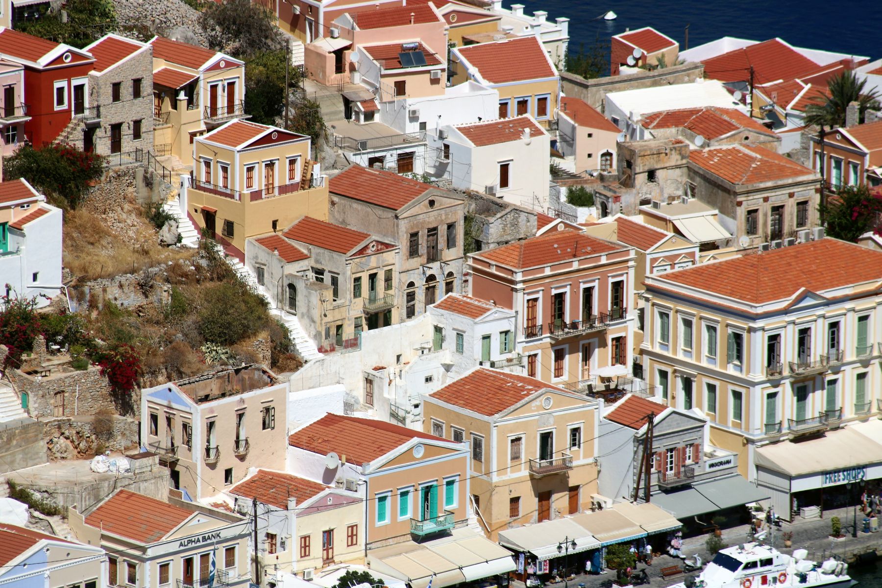 The roofs of Gialos