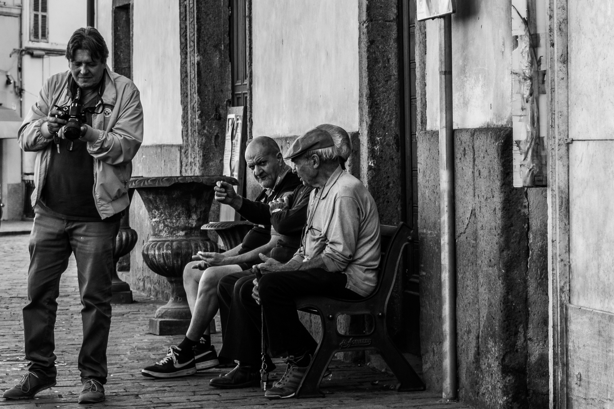 Photographer..........