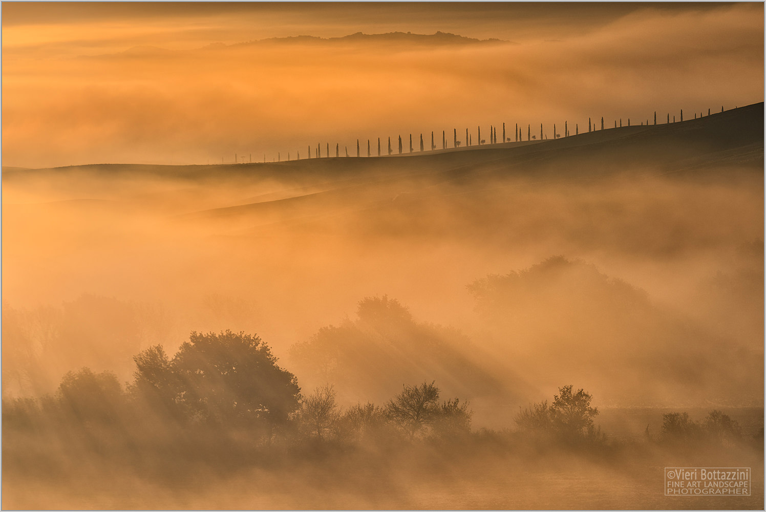 Foschie di un alba Toscana