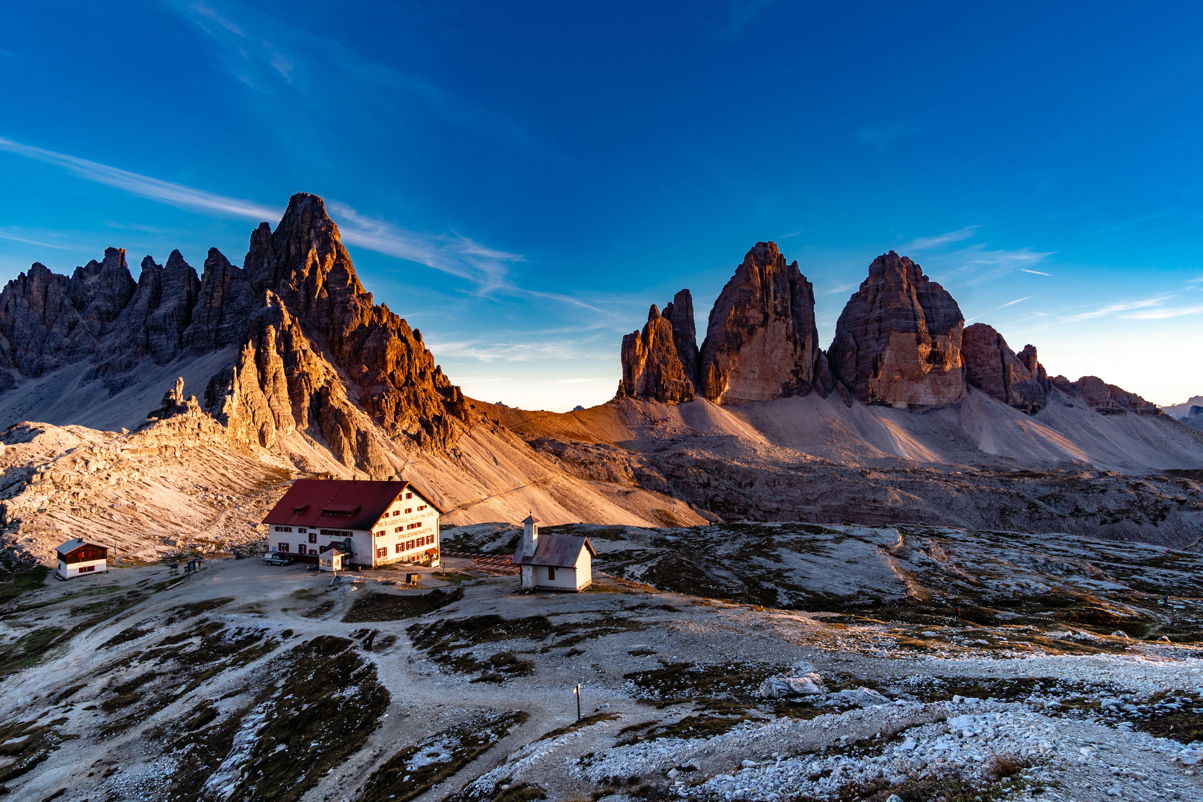 Locatelli Refuge at the three peaks of Lavaredo