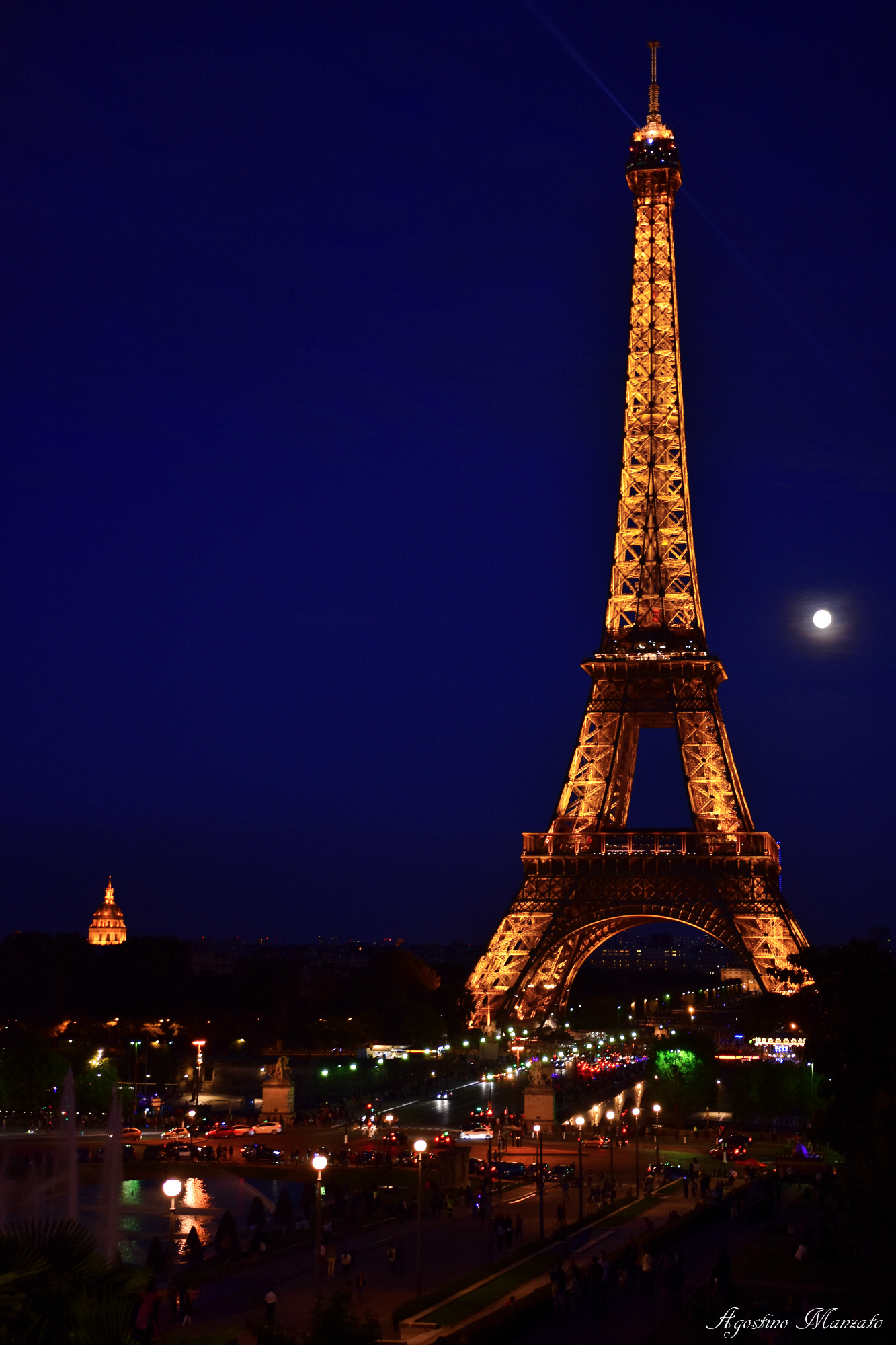 Eifell Tower by night