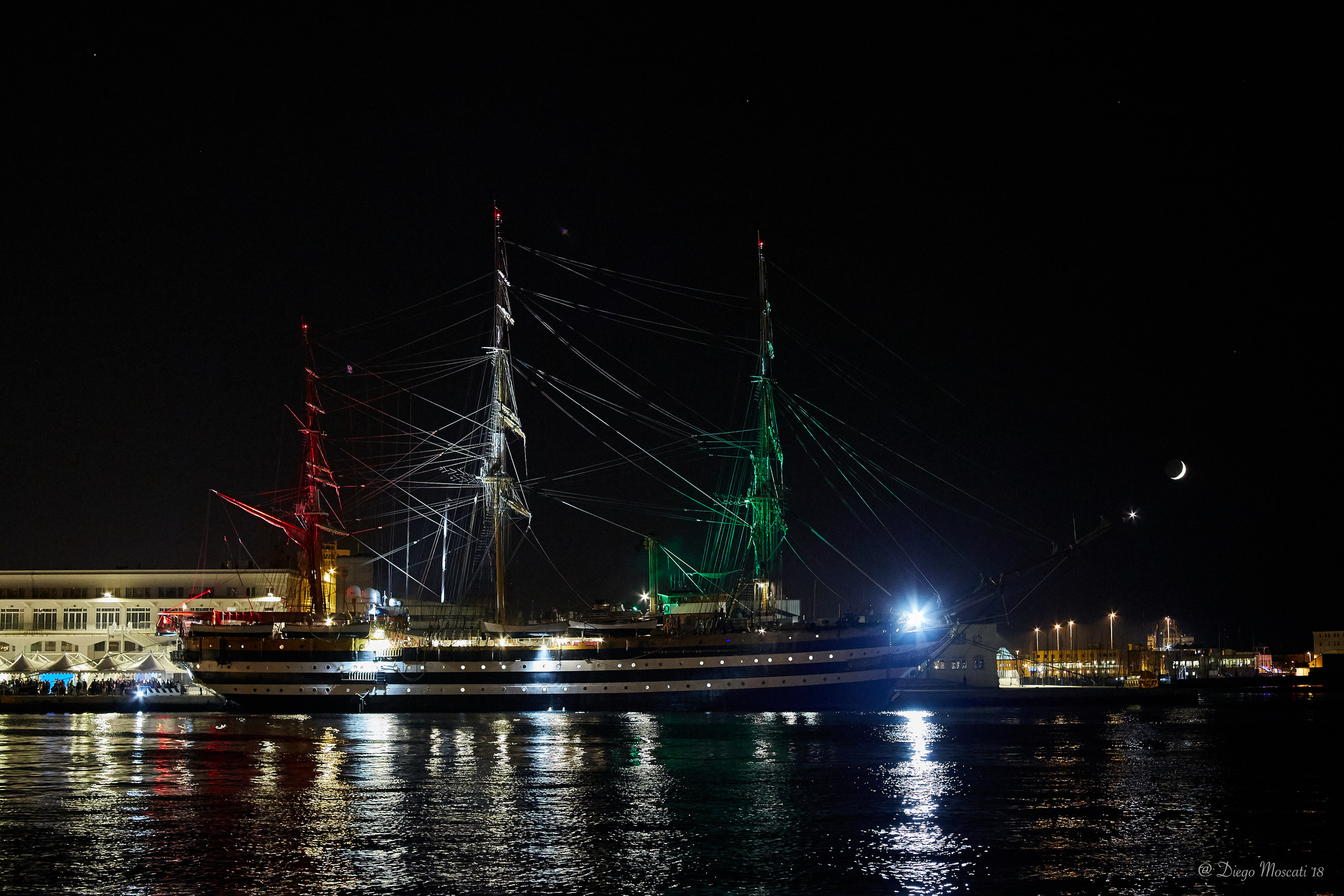 Amerigo Vespucci by night