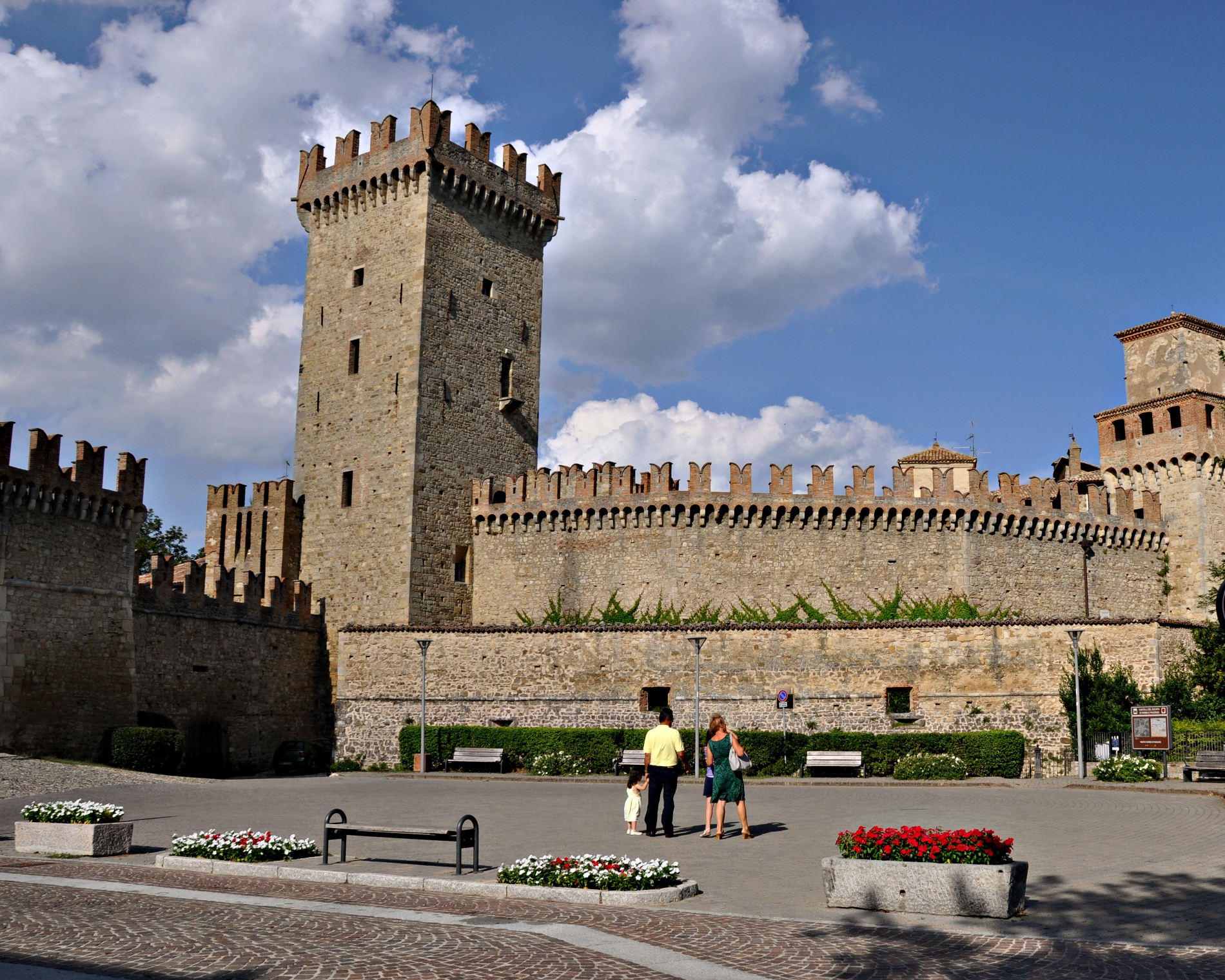 Castello di Vigoleno