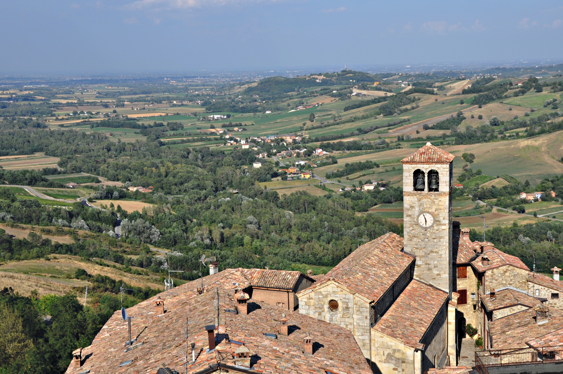vigoleno - la valle dal mastio