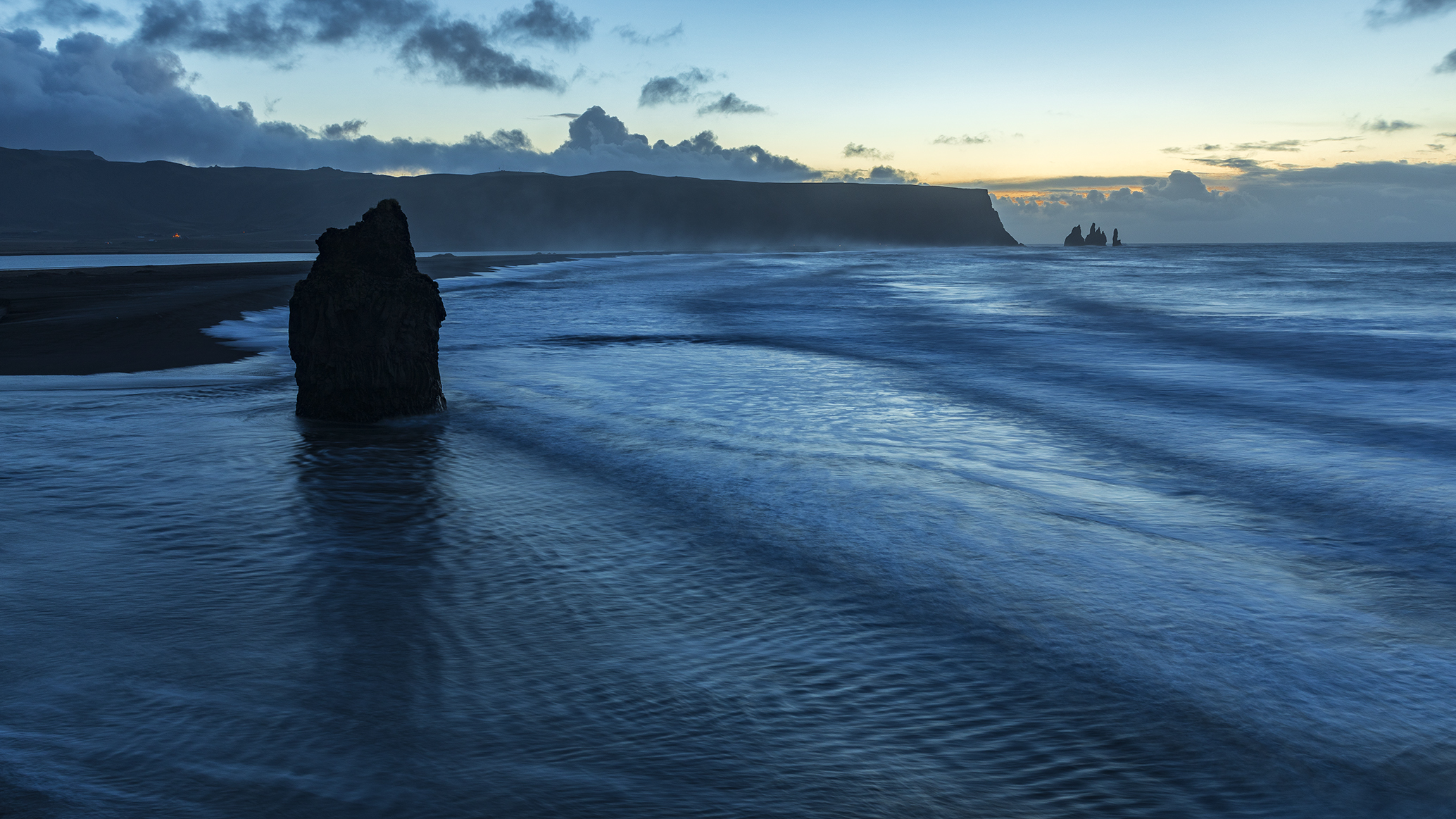 Aurora su Reynisfjara