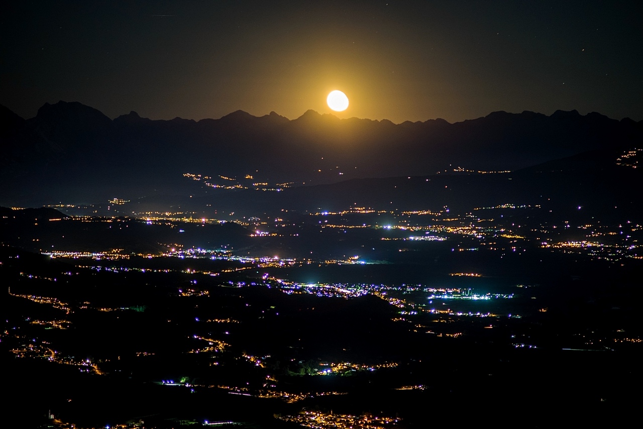 La Luna e la Valbelluna