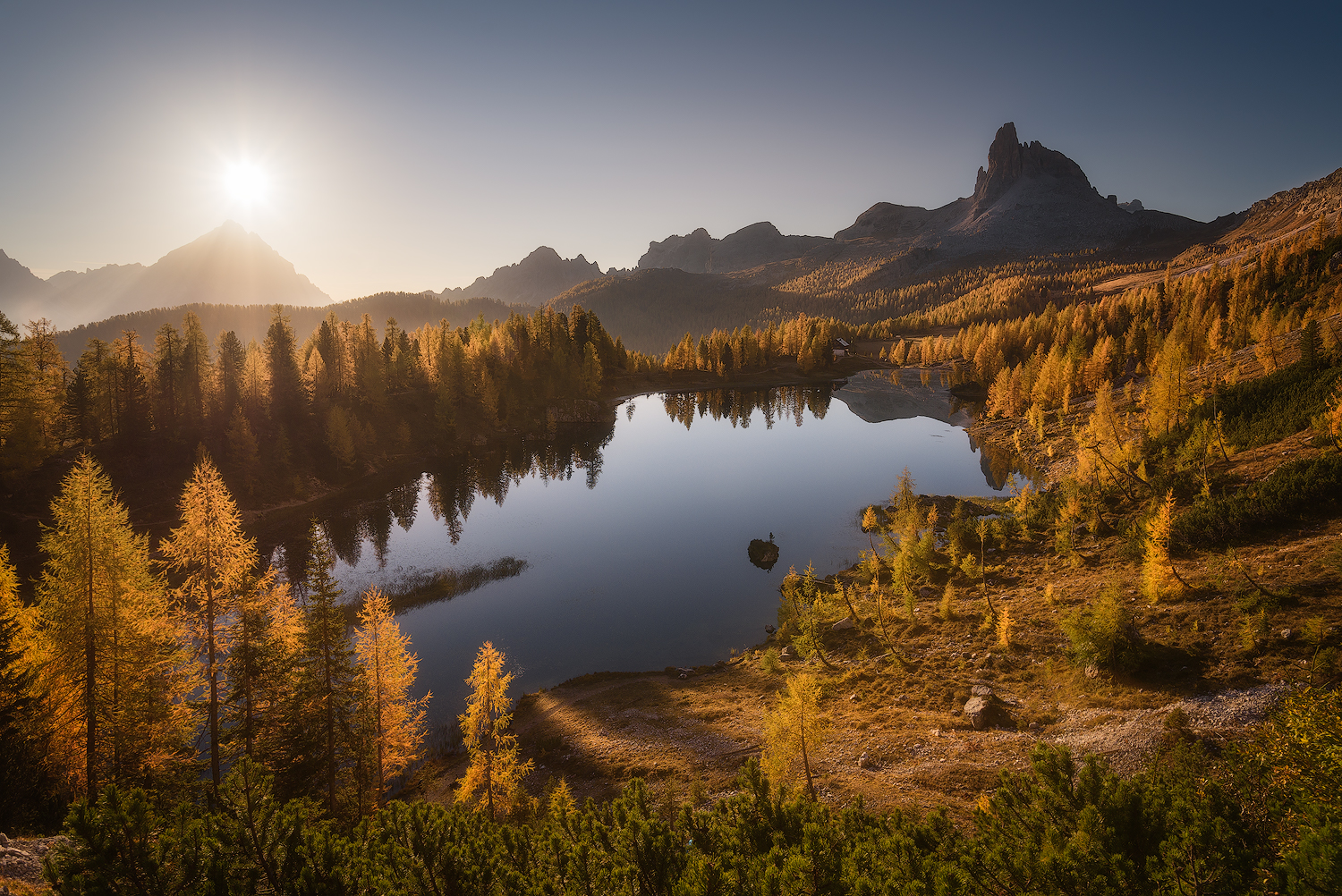 riflessi d'autunno sul lago federa