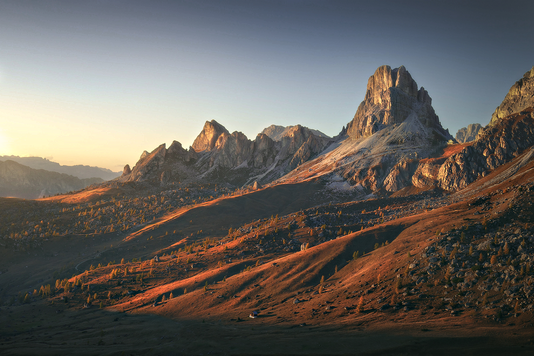 Un bel tramonto al passo Giau.