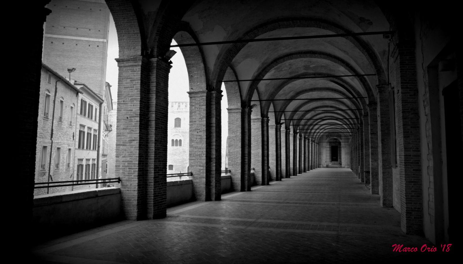 Loggiato S.Francesco-Fabriano(AN)