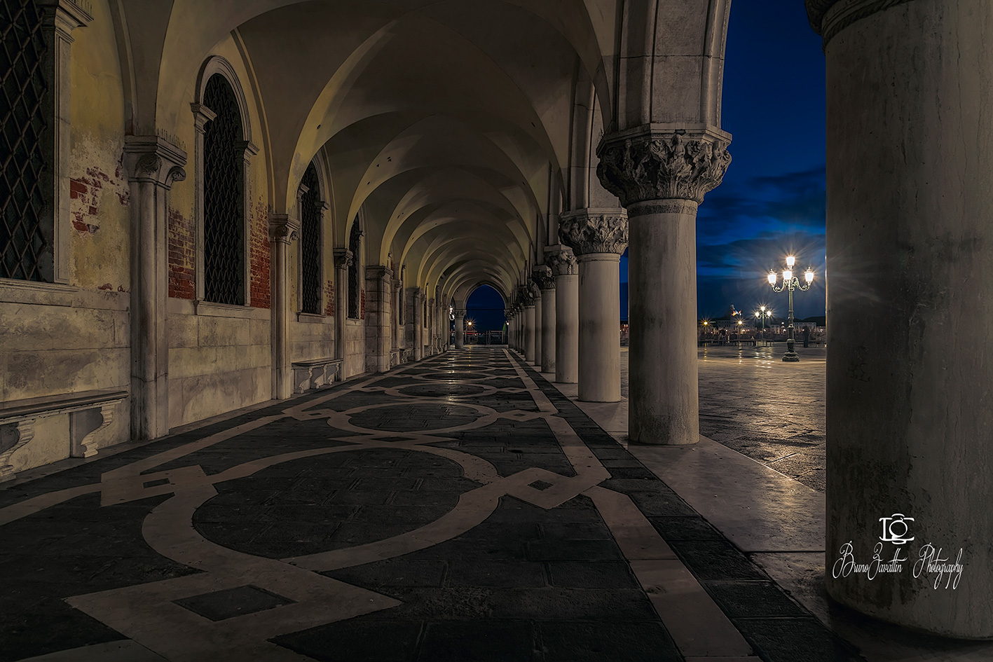 Under the arcades of the Doge's Palace