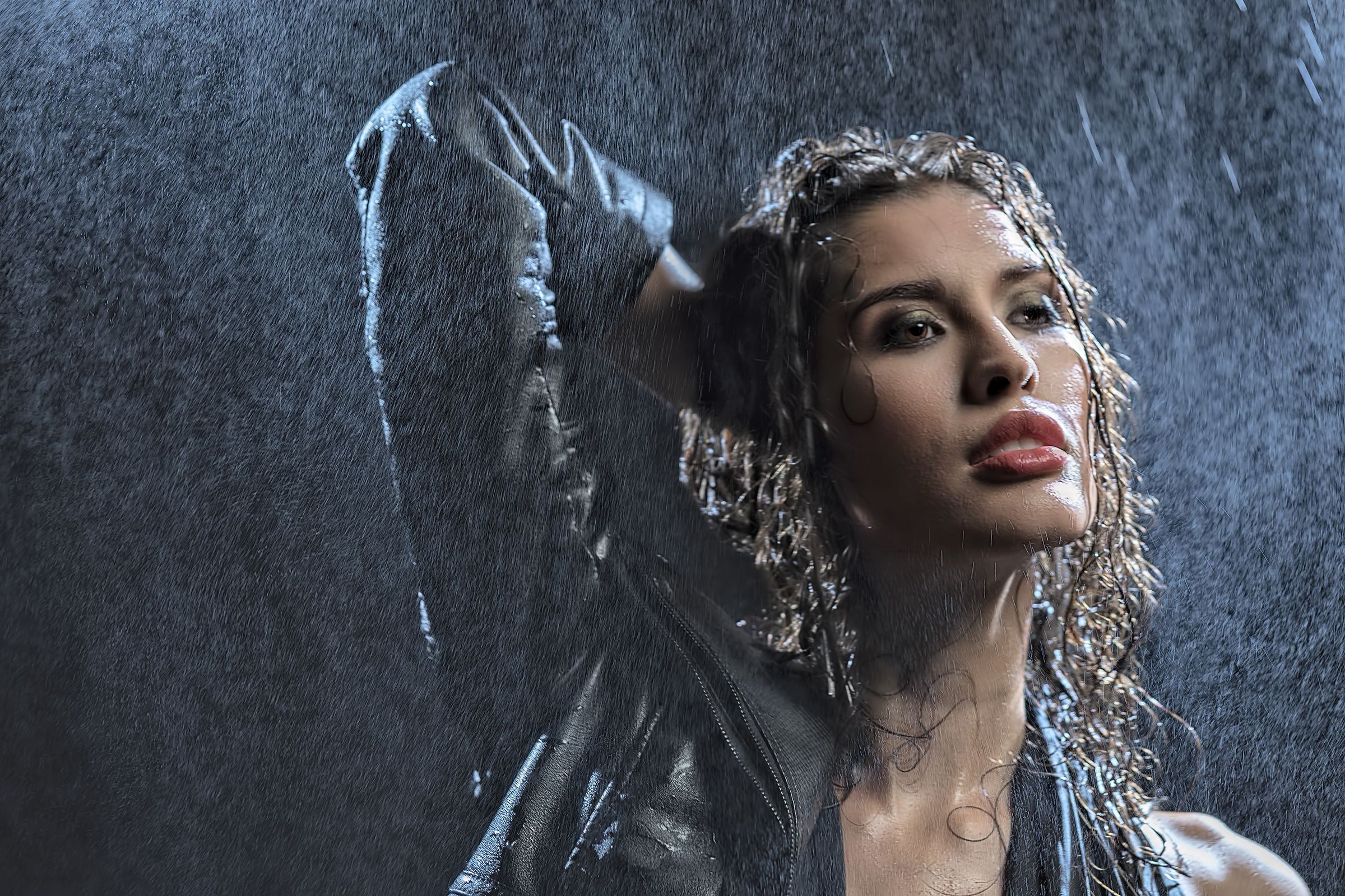 The rain comes down.....