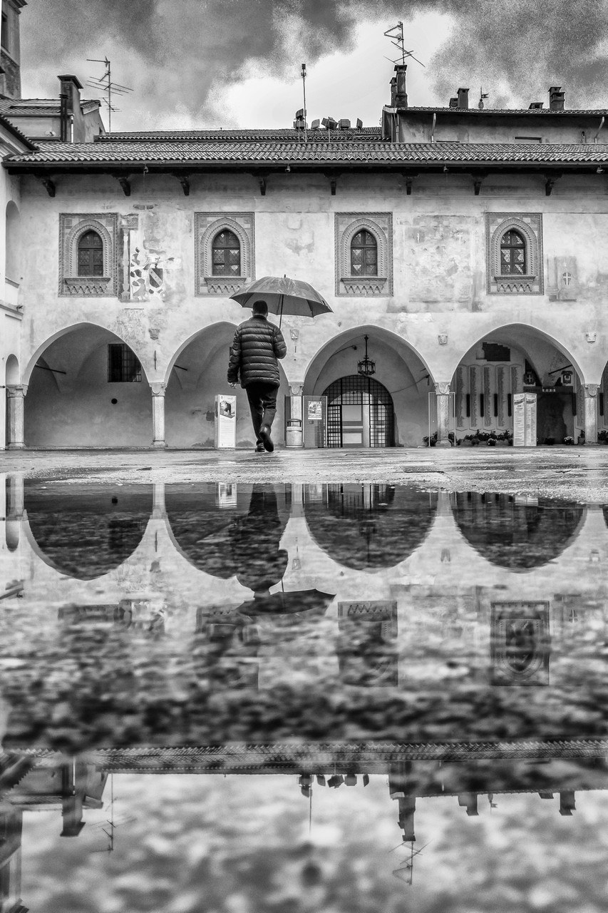 Cortile del Broletto