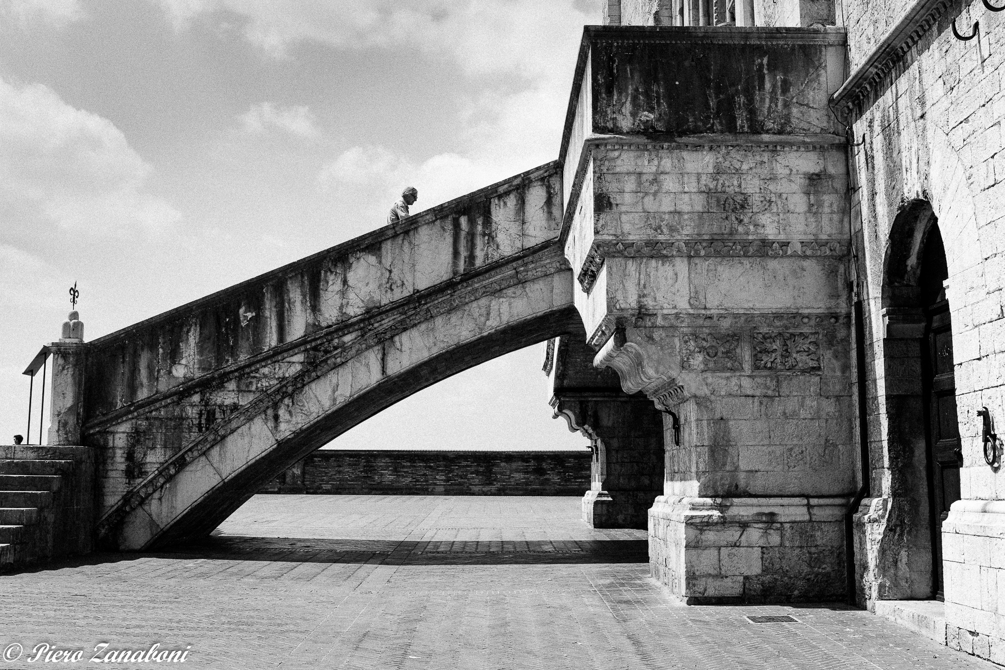 Lasciate ogni speranza o voi che entrate