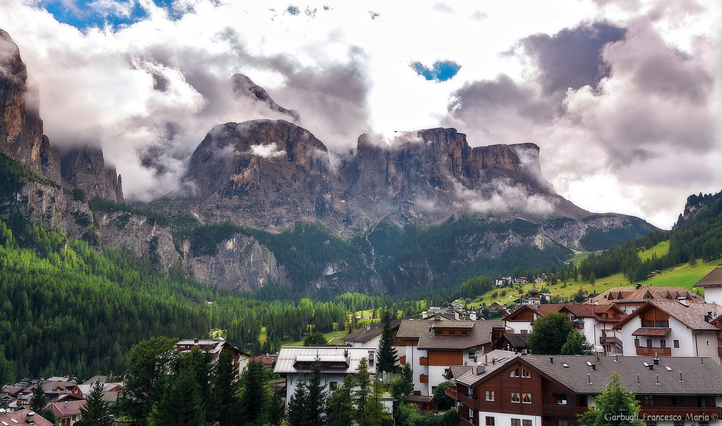 Penso che sarà un bella giornata oggi a Colfosco!!!!!...