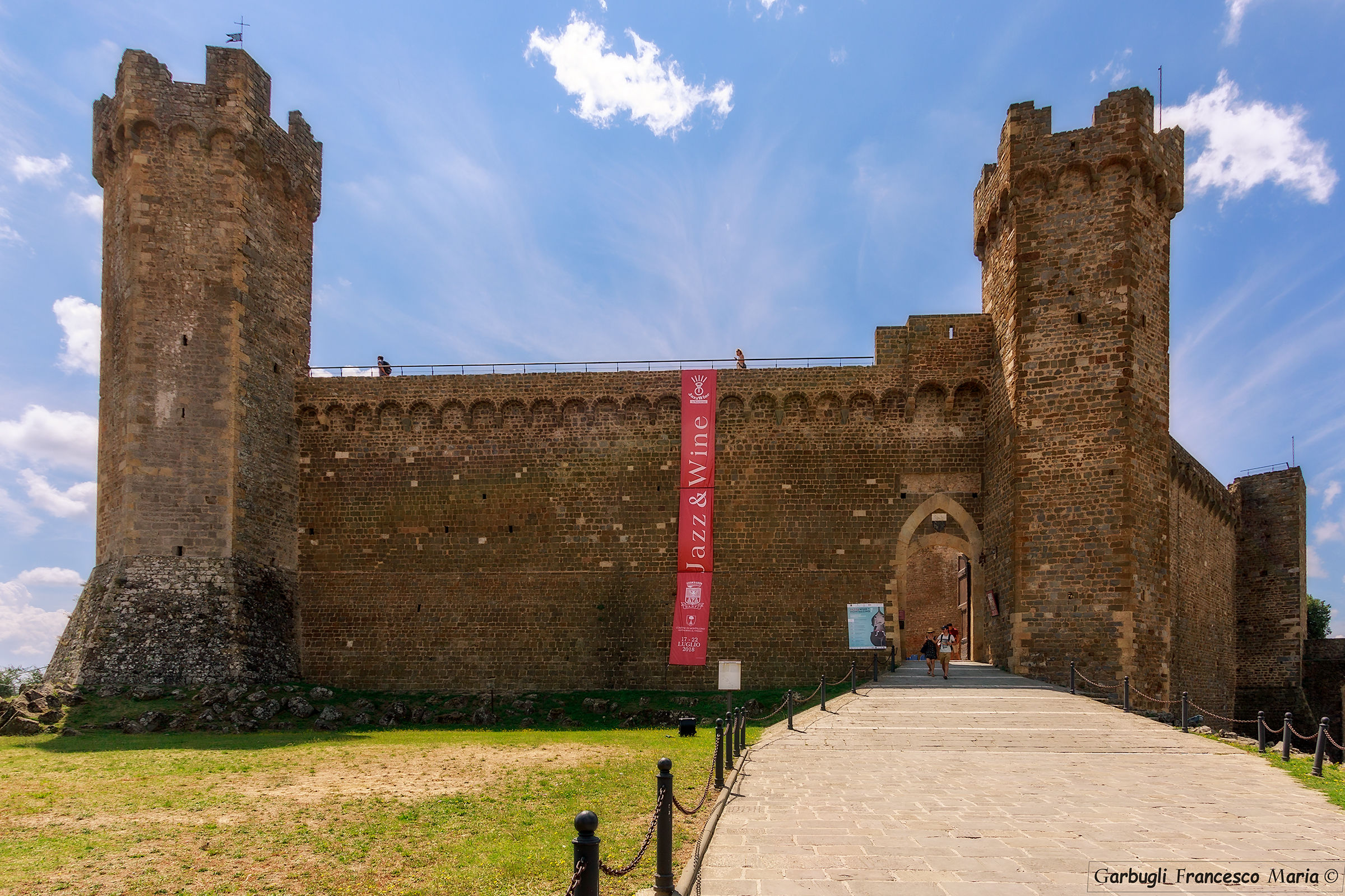 The castle of Montalcino.... everything recalls the wine