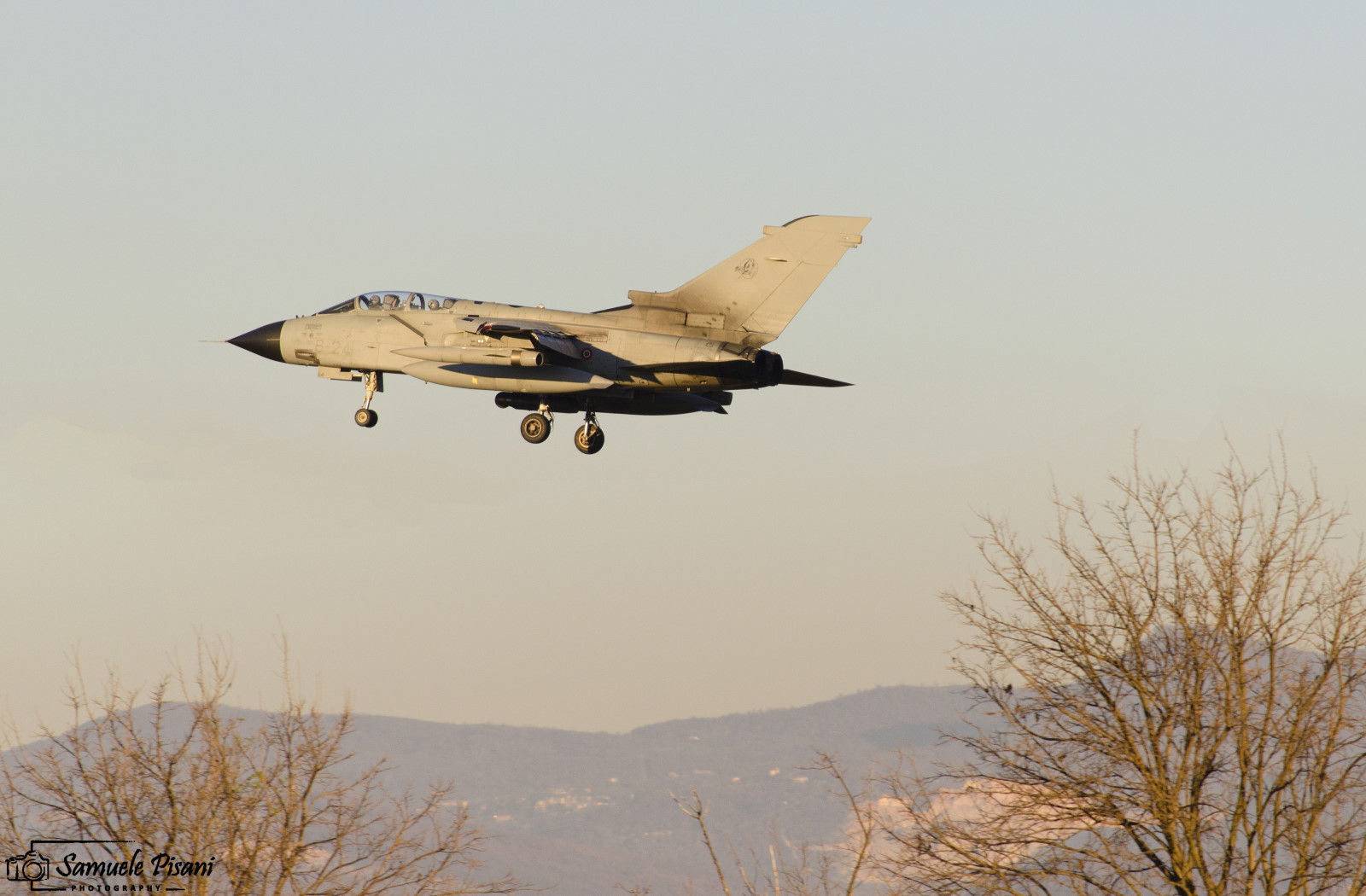 Il 6-24 rientra in base con le ultime luci