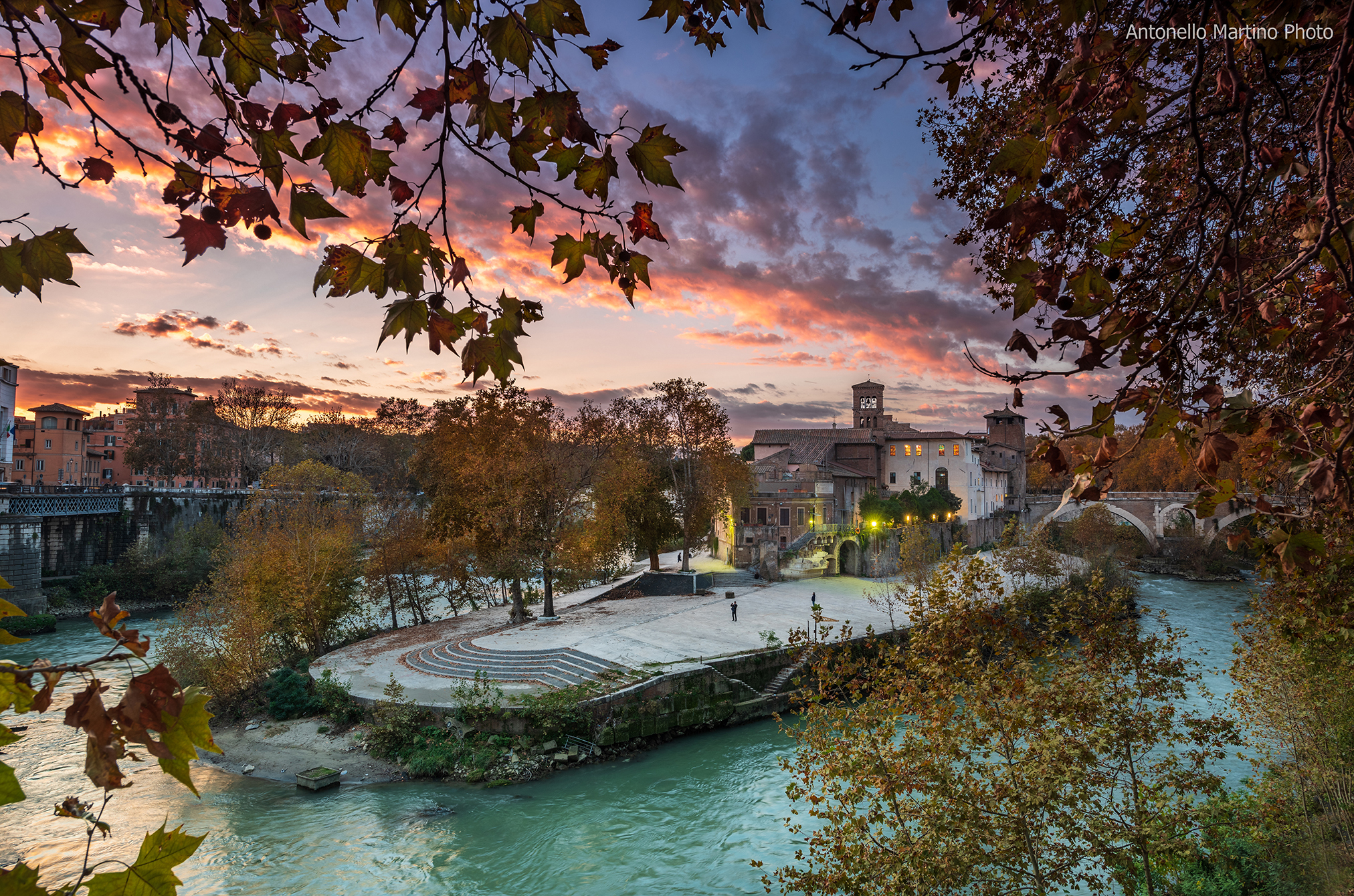 Tramonto autunnale Isola Tiberina