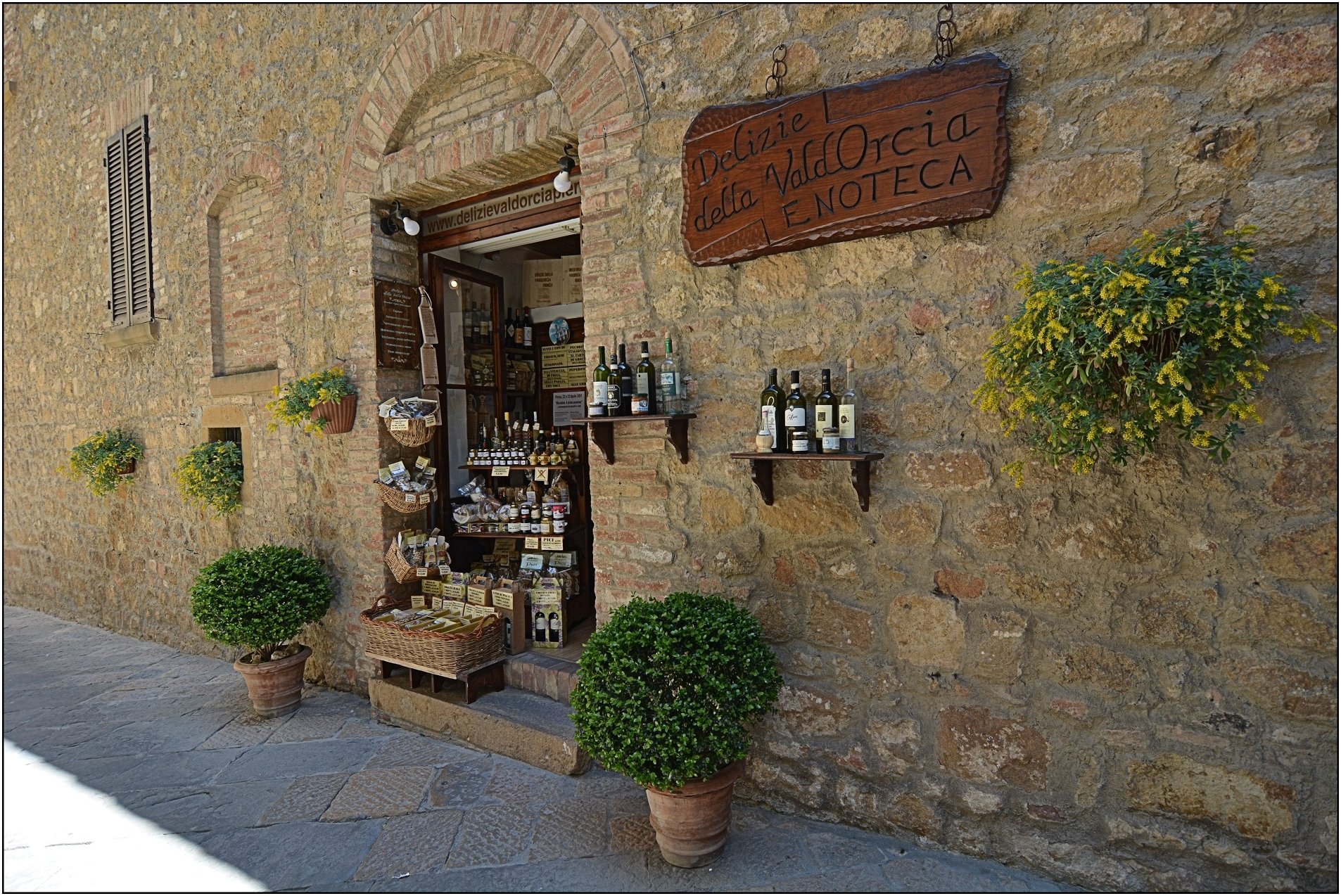Temptations in Pienza