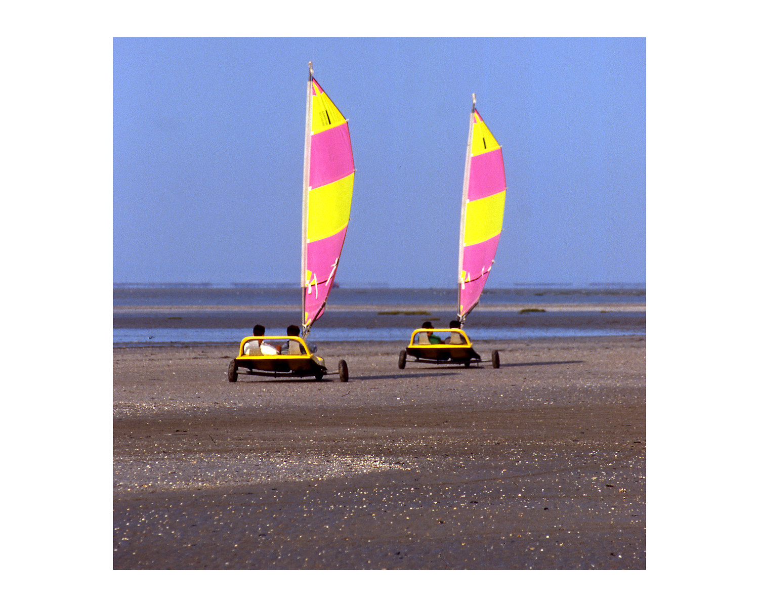 Wind and speed on a sail-wagon.