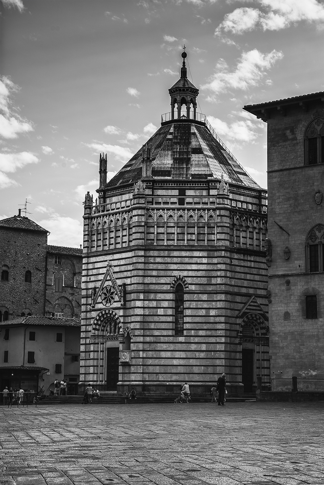Pistoia piazza Duomo