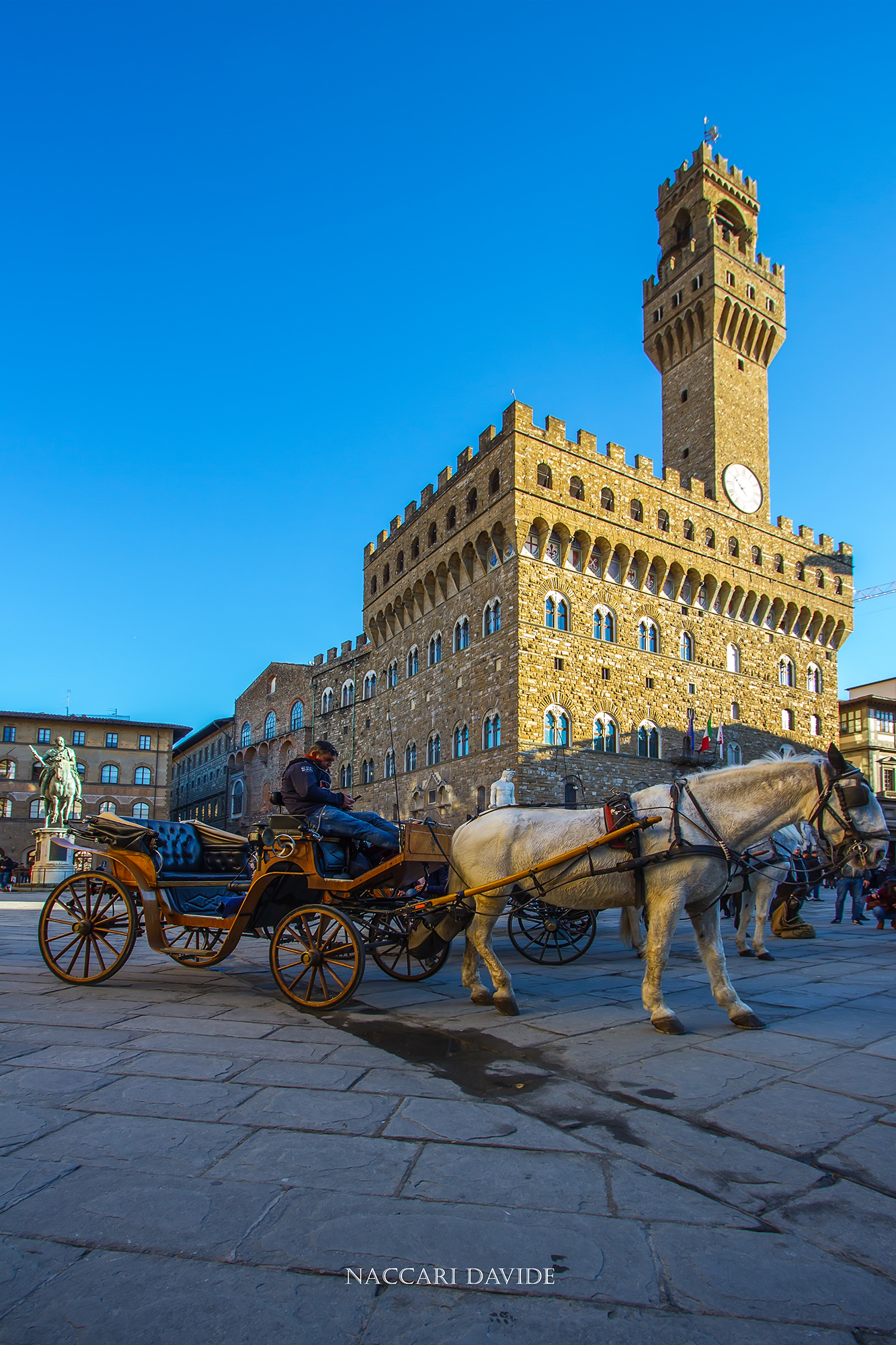 Toccata and Fugue in Florence. Old Palace....
