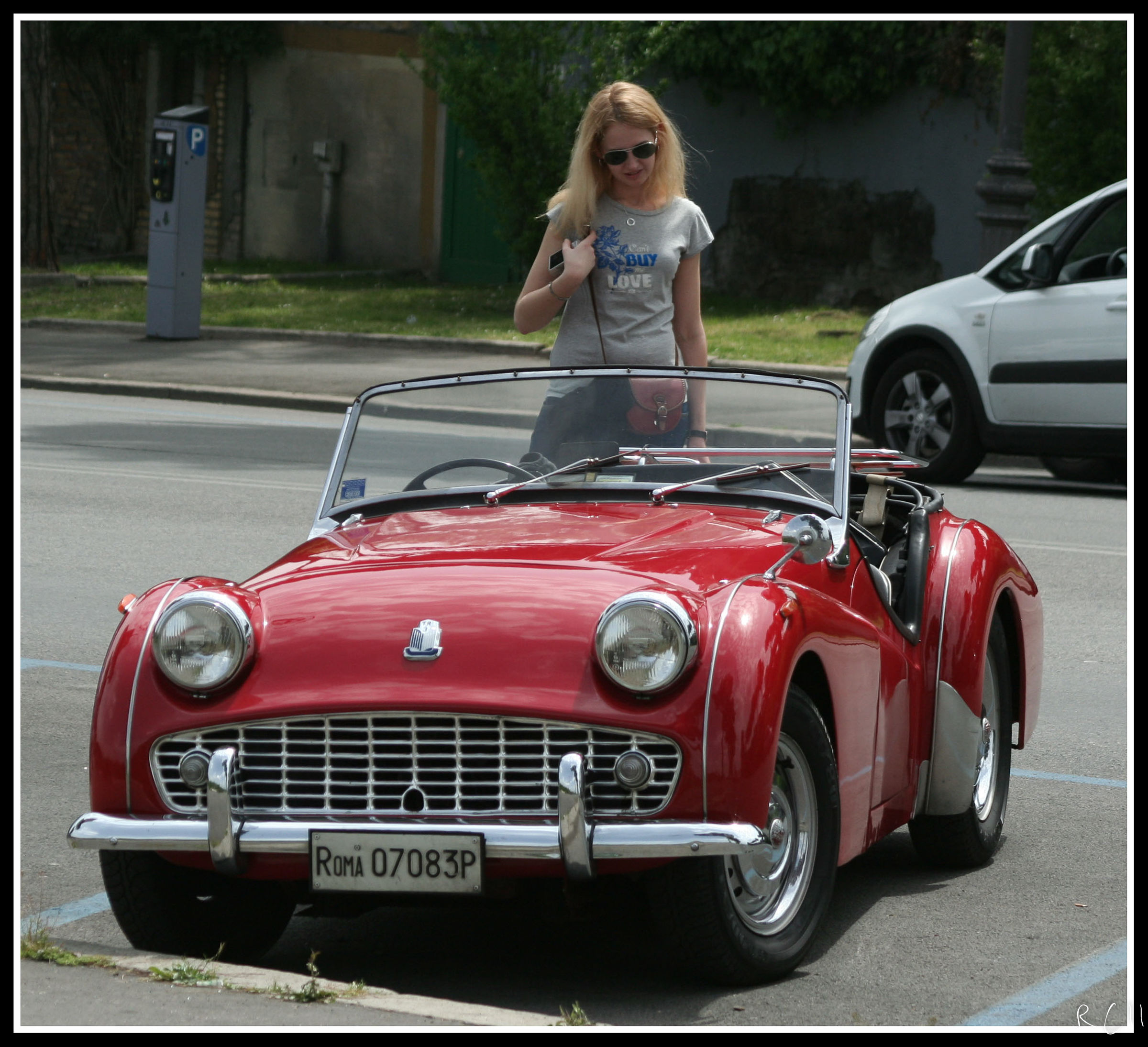 The blonde and the redhead