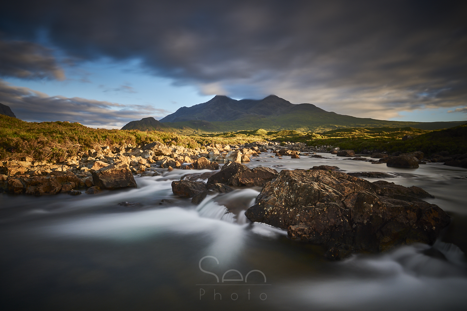 Magic sunset in Sligachan