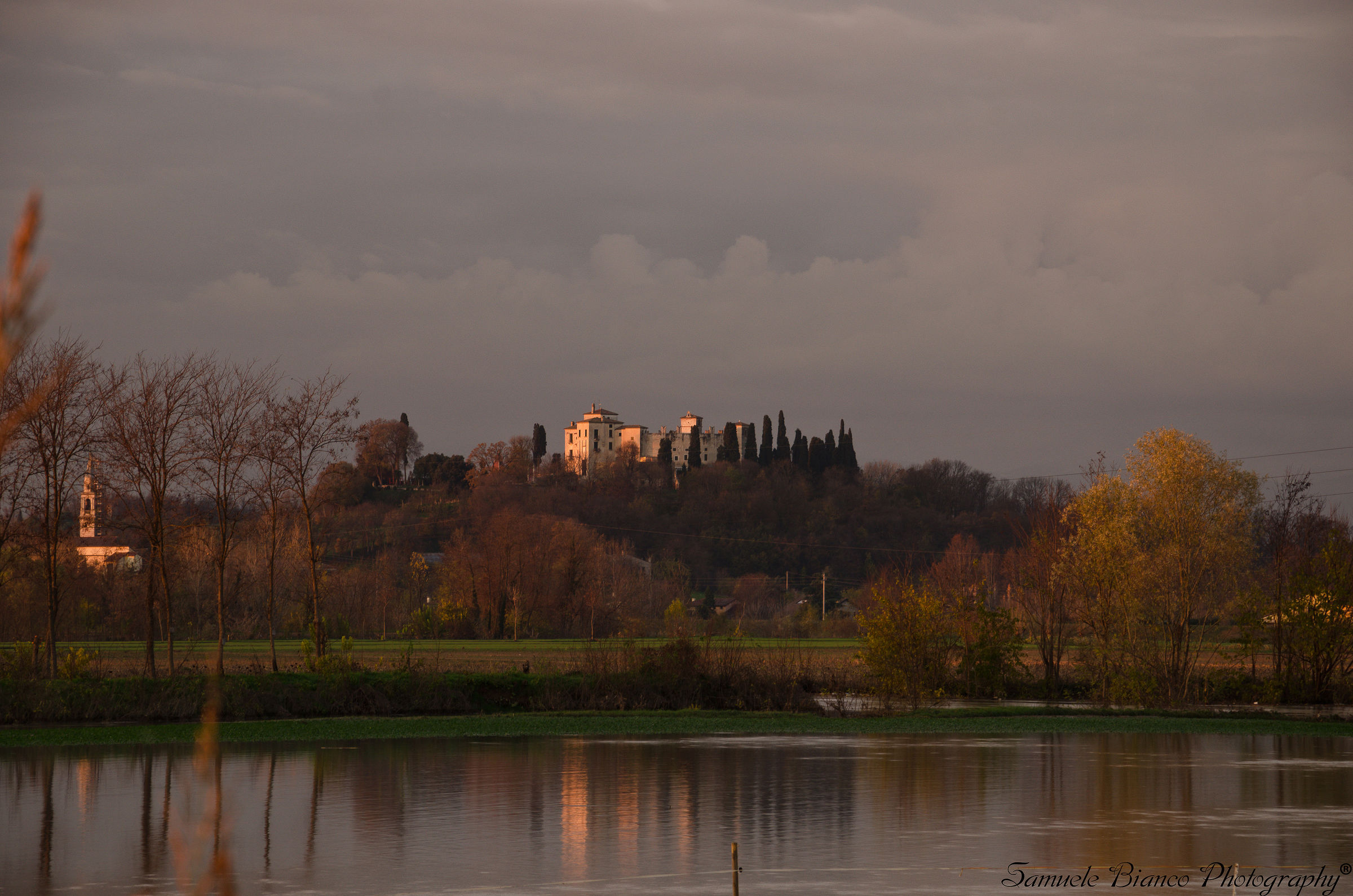 From the bank the castle Grimani Sorlini