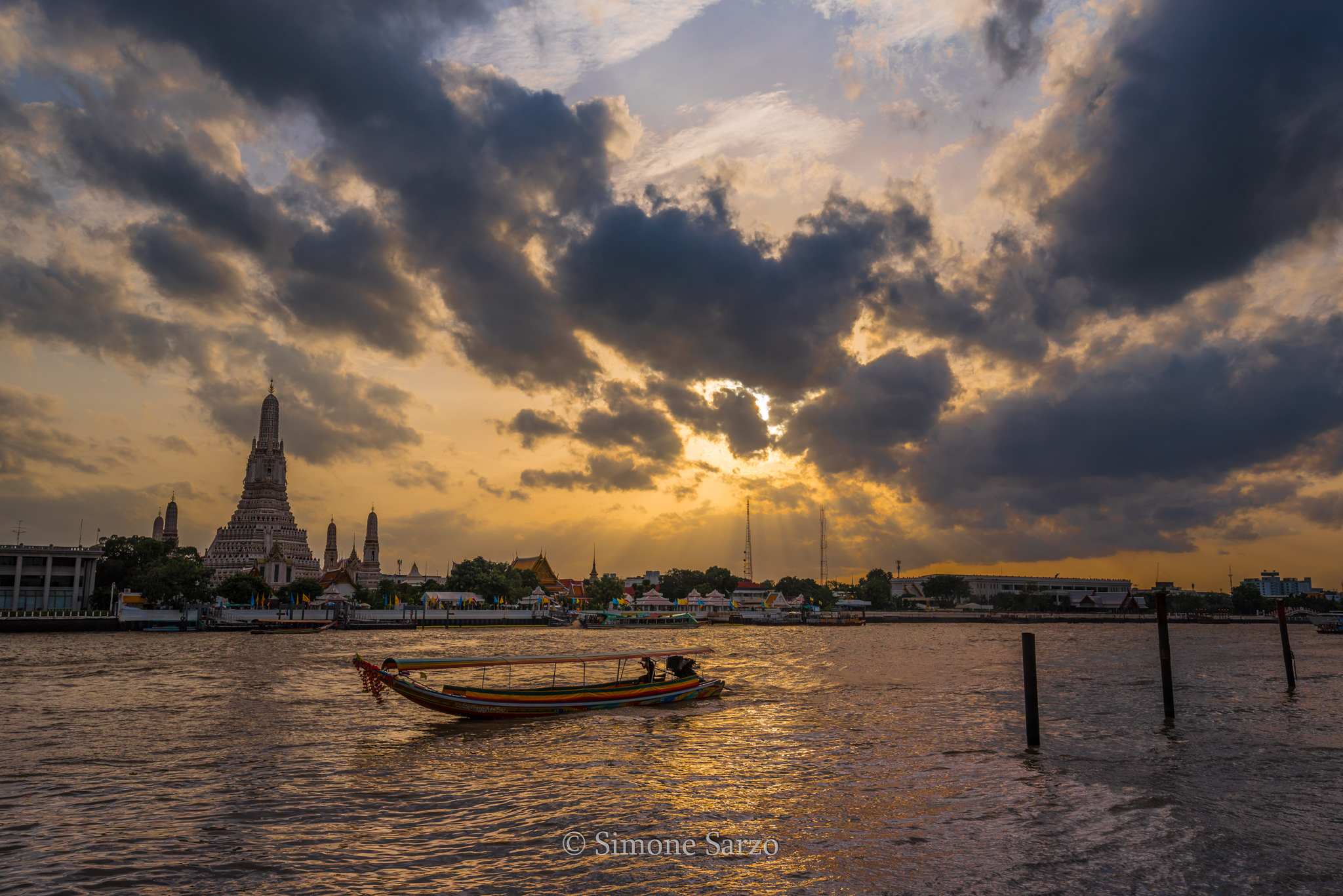 Sunset at Wat Arun