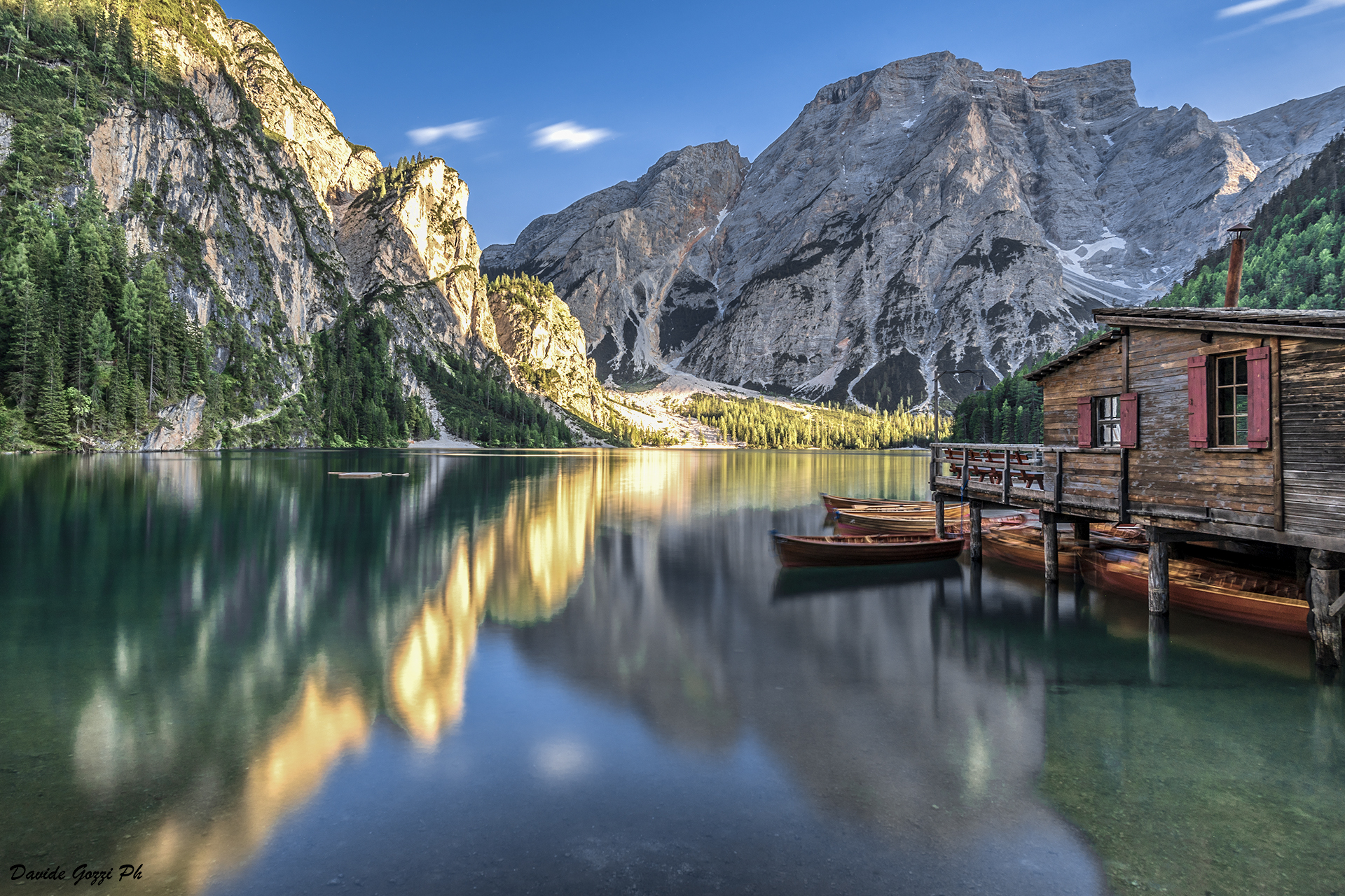 Walk to the lake of Braies